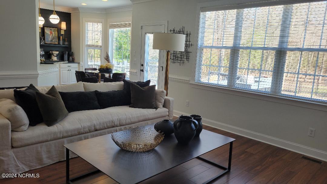 2203 Franklin Drive