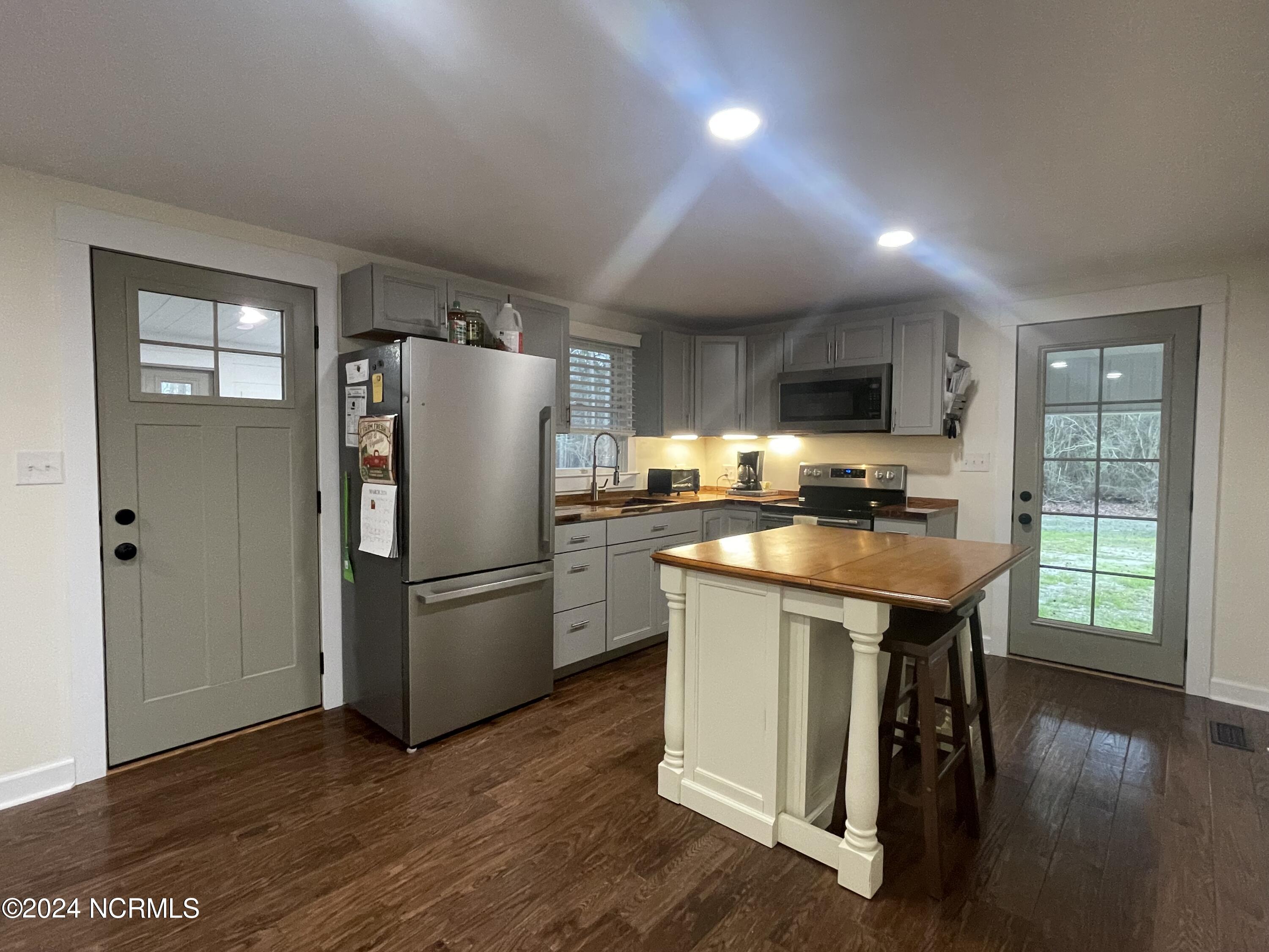 1455 Hickory Grove Road