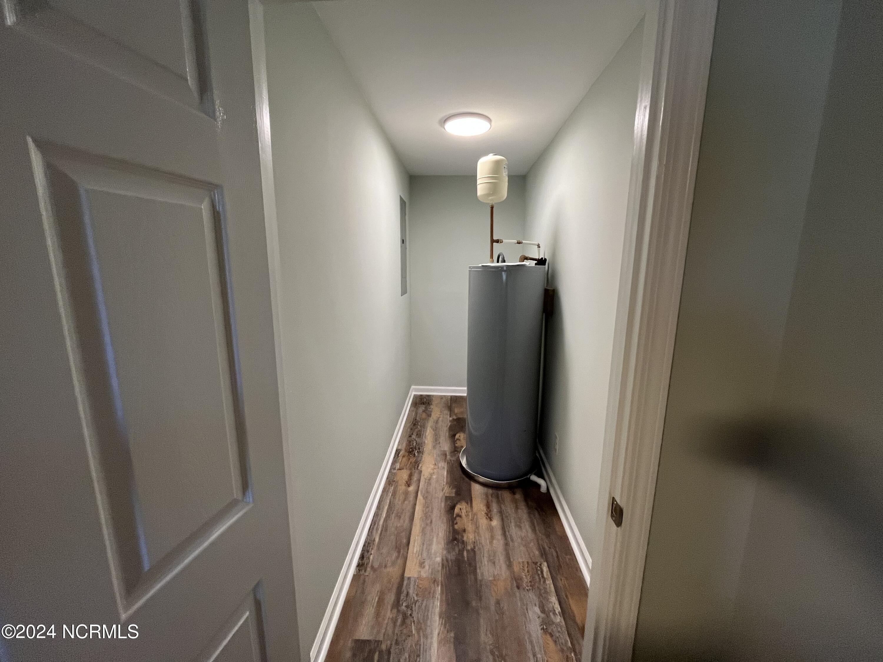 407 E Grantham Road
