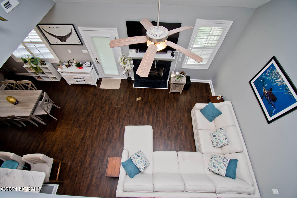 203 Bluewater Cove