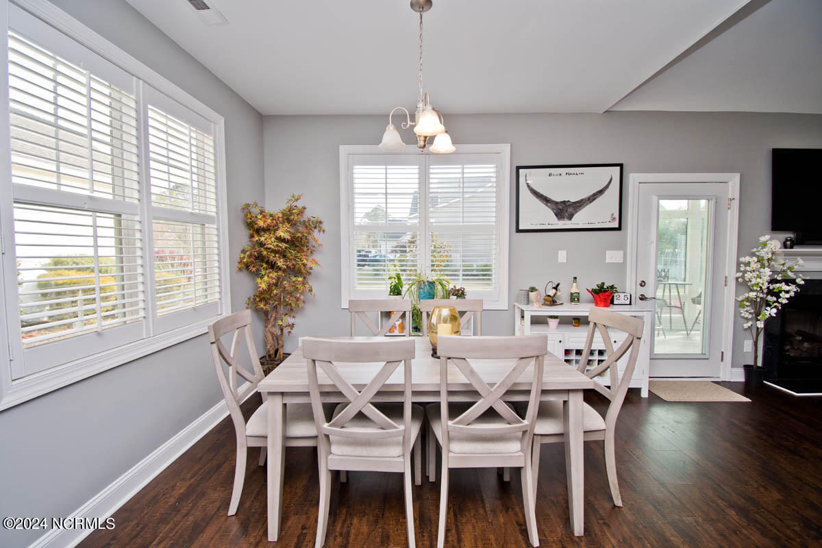 203 Bluewater Cove