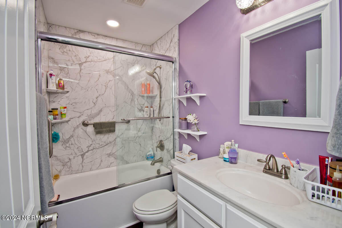 203 Bluewater Cove