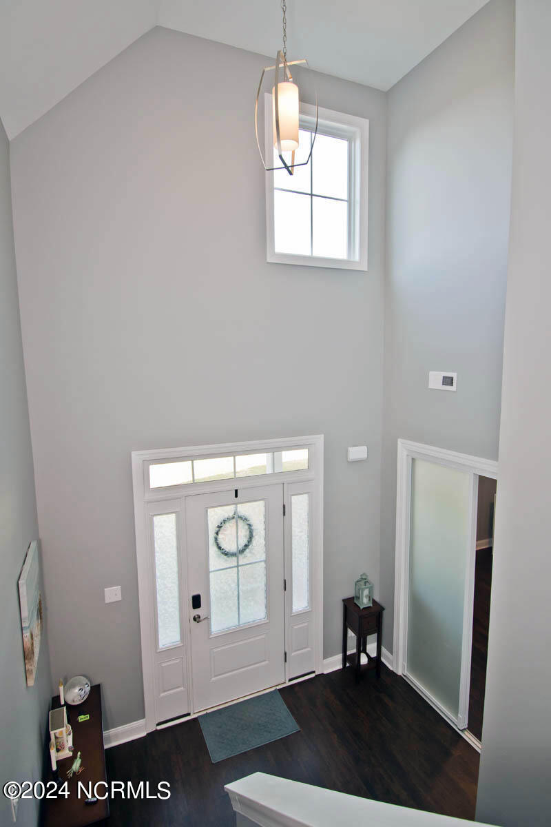 203 Bluewater Cove