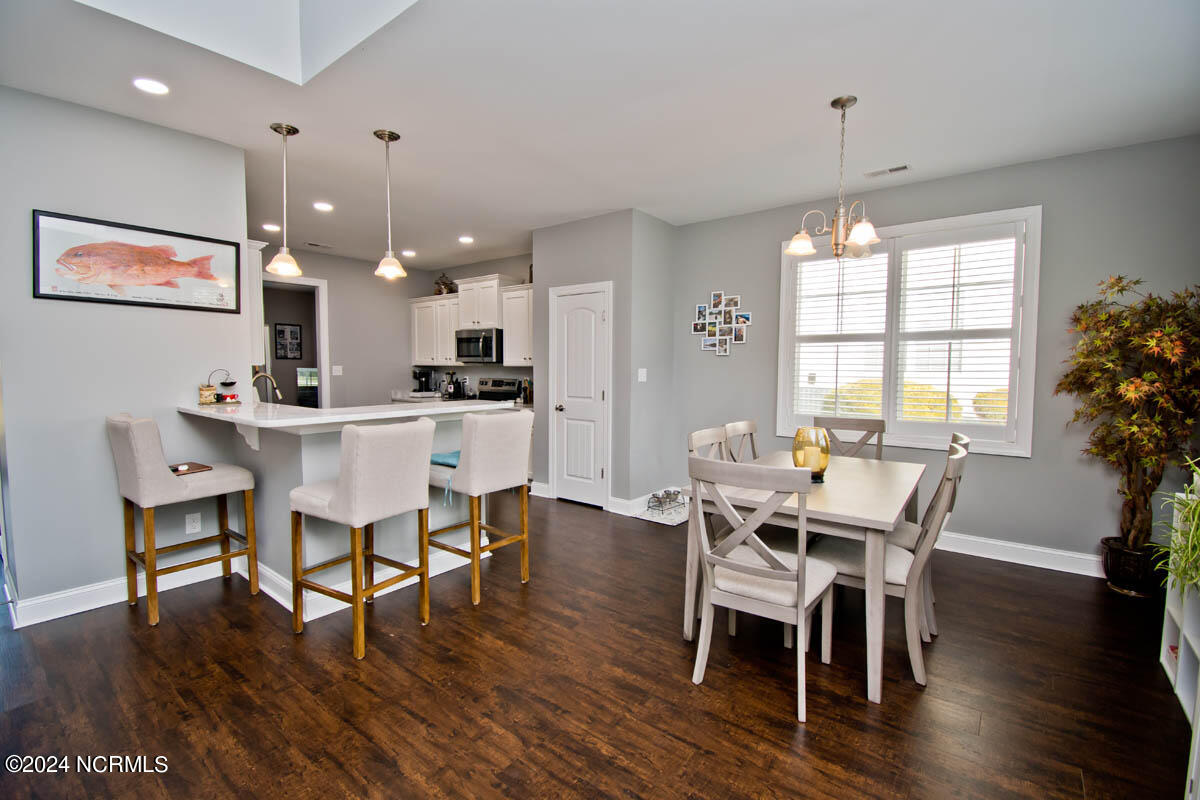 203 Bluewater Cove