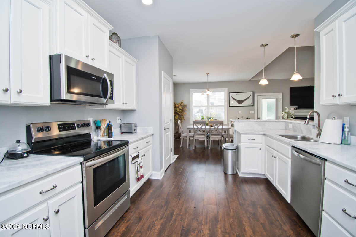 203 Bluewater Cove
