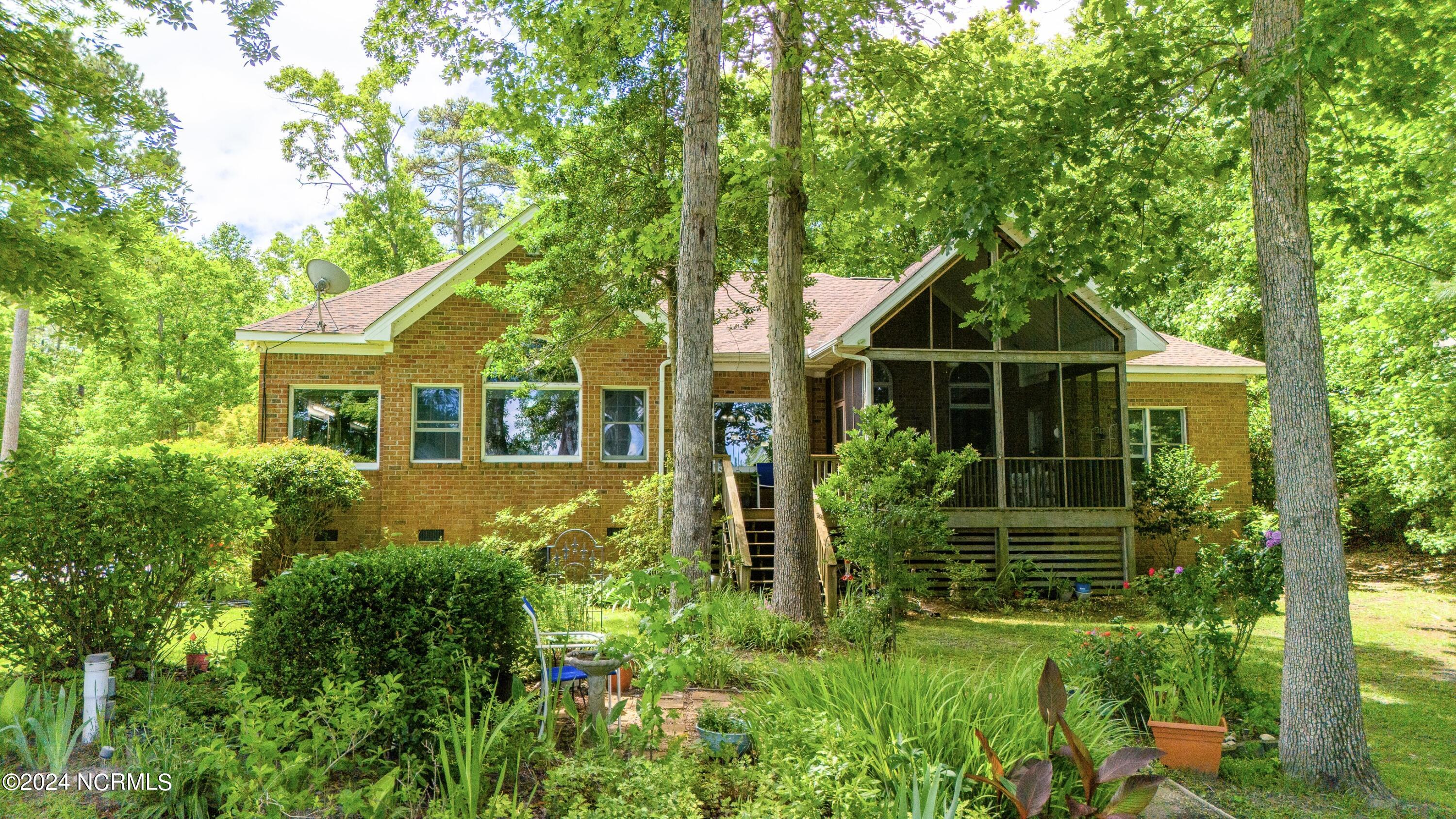 101 Waters Edge Drive