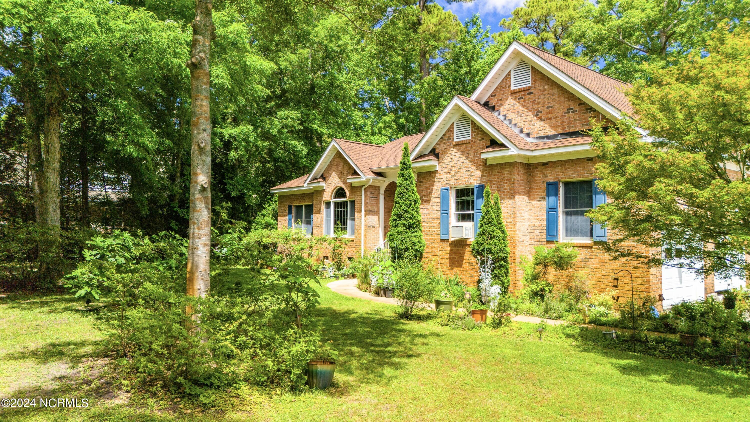 101 Waters Edge Drive