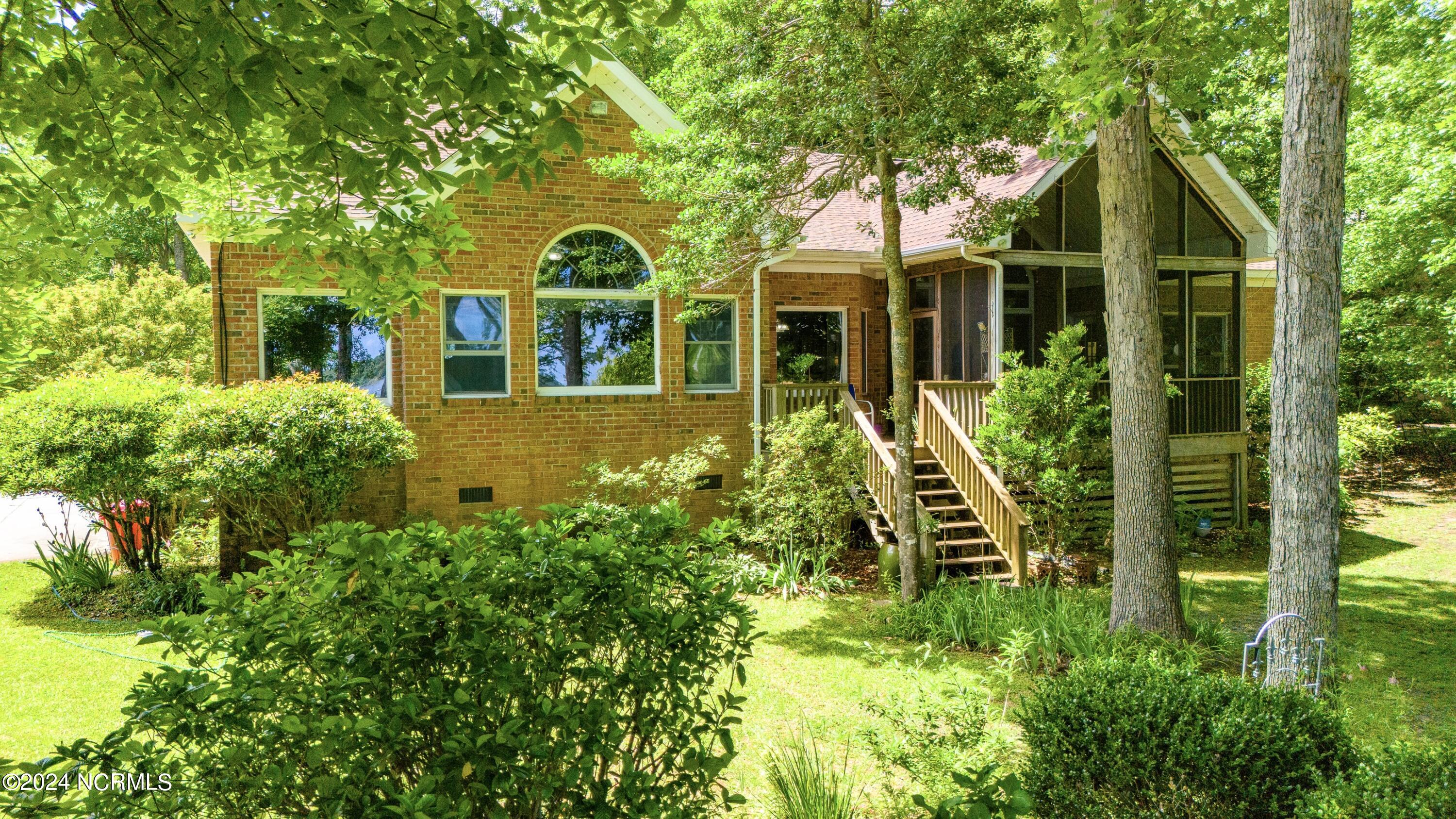 101 Waters Edge Drive