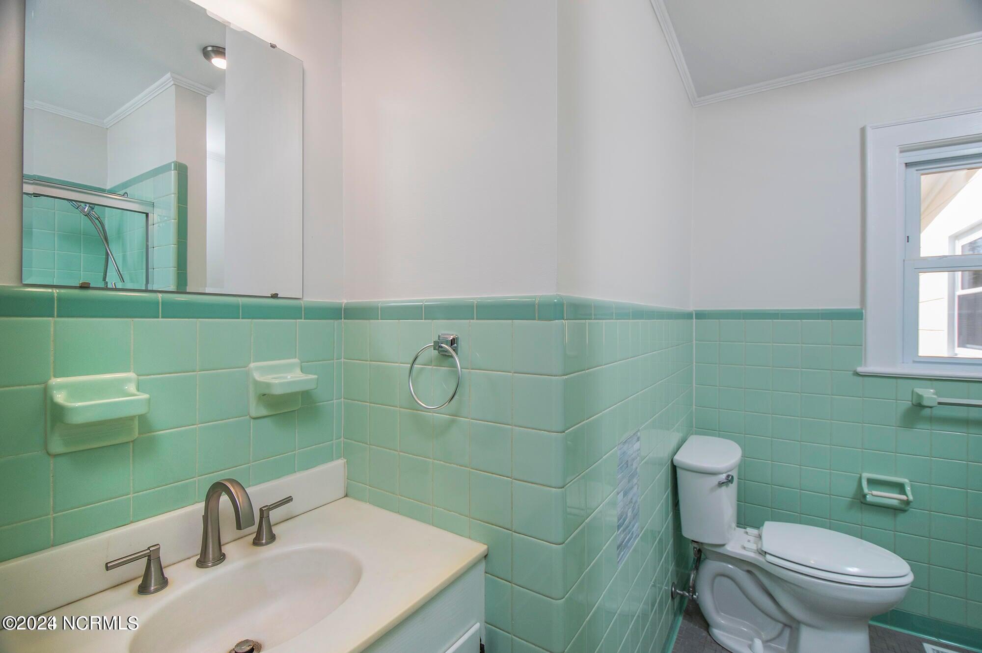 115 Sherwood Boulevard