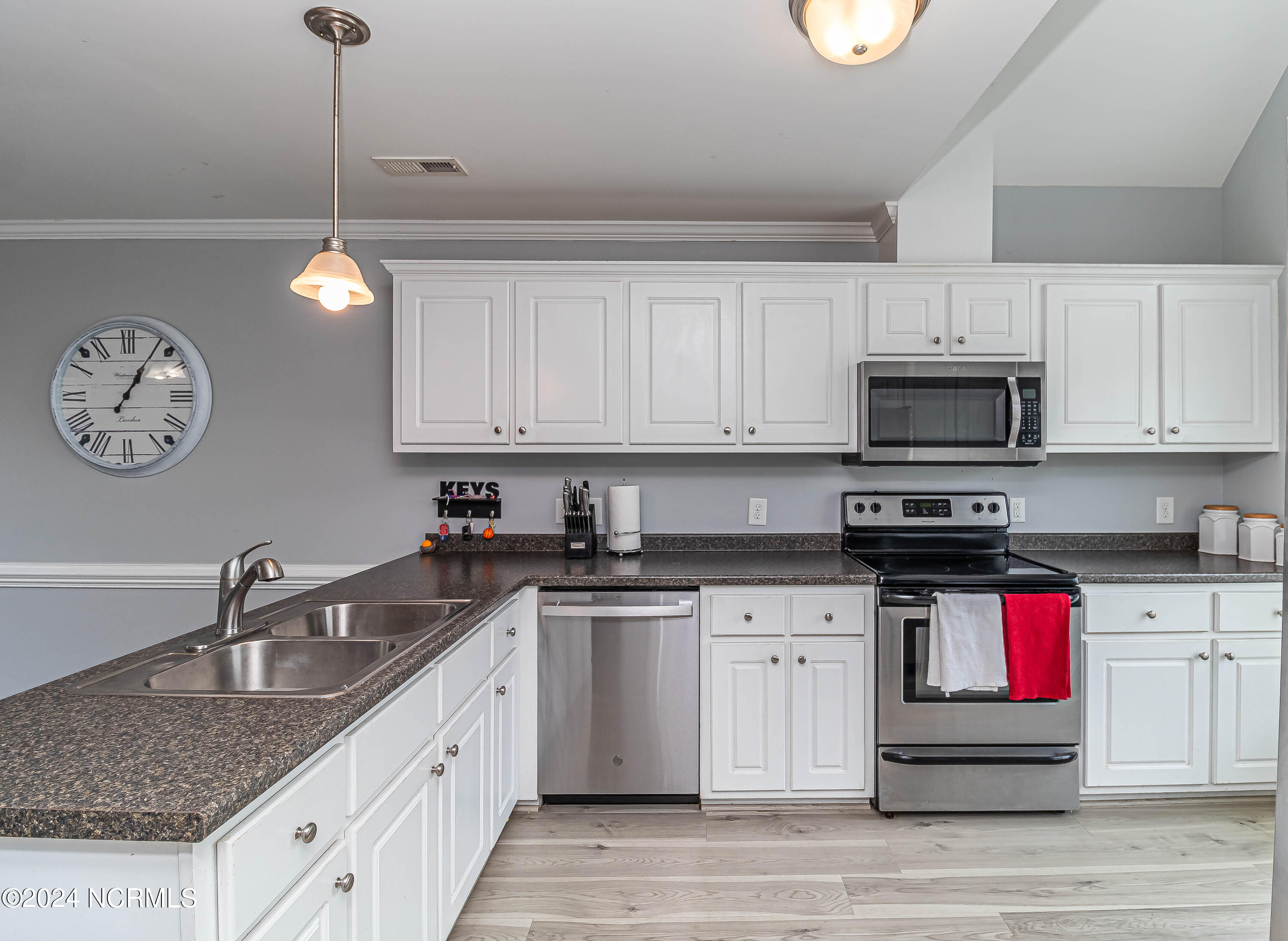 200 Clayside Drive