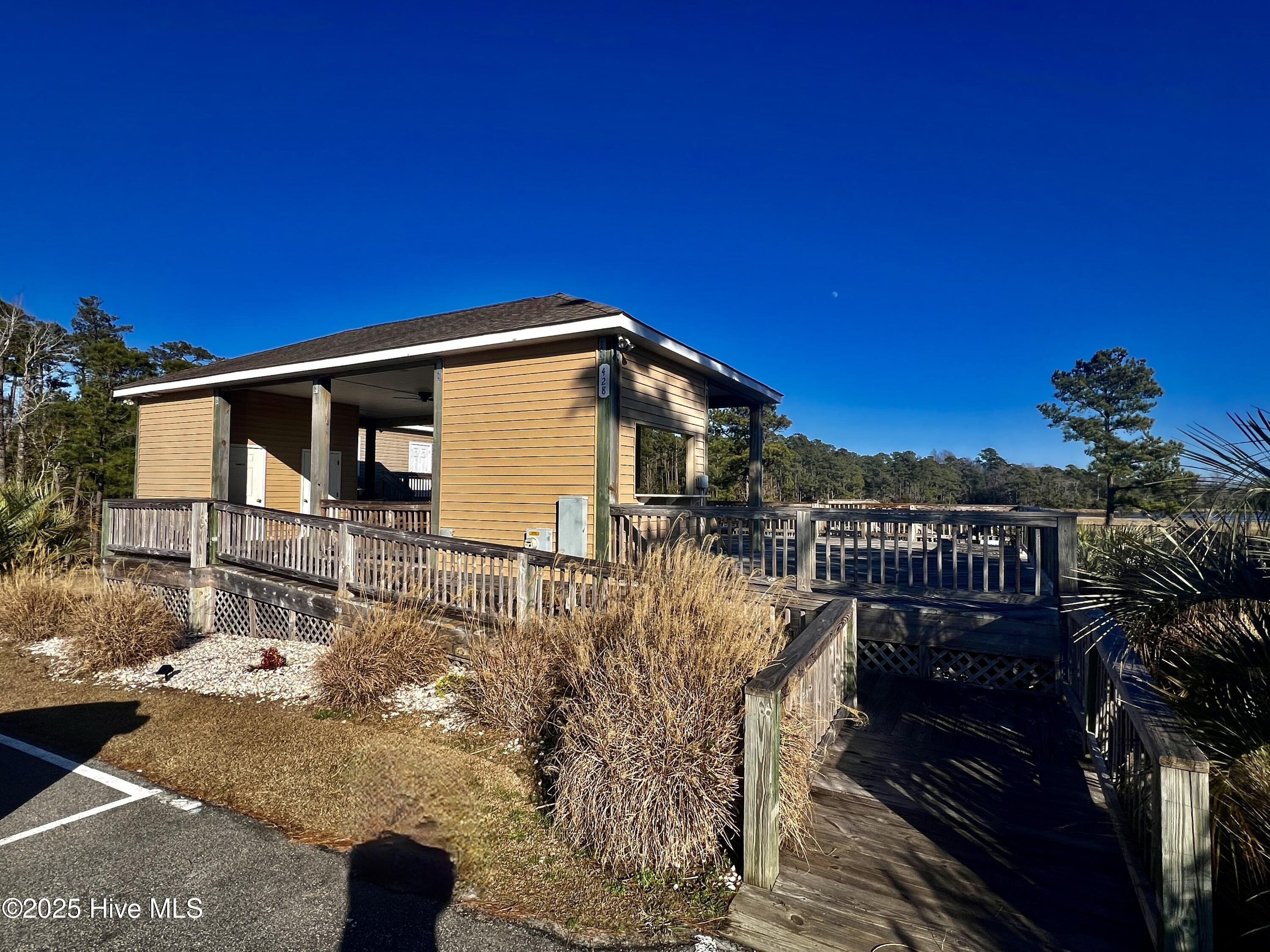 300 Garland Shores Drive