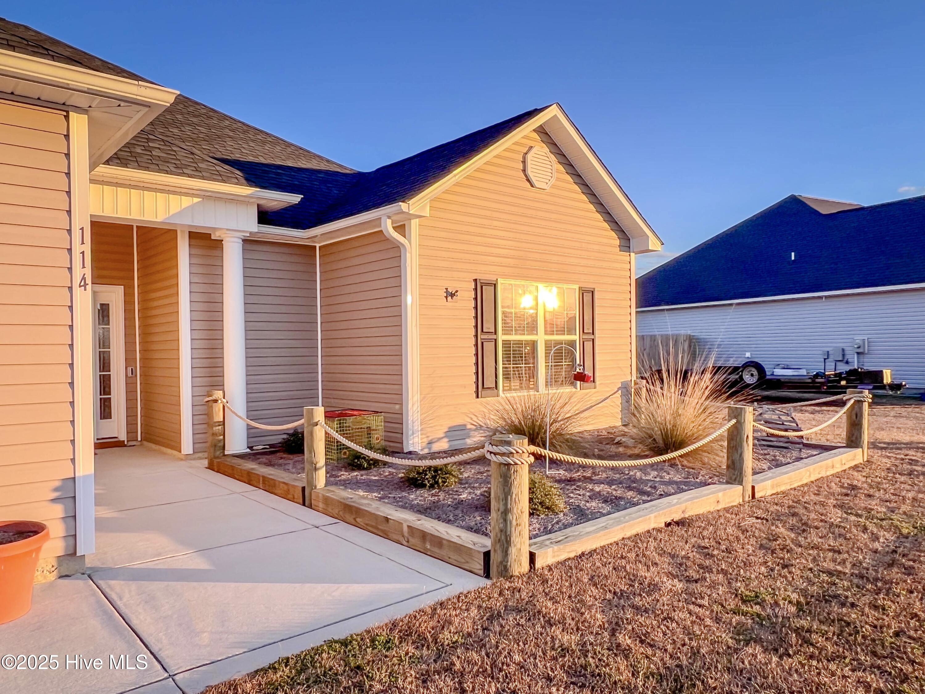 114 Village Creek Drive