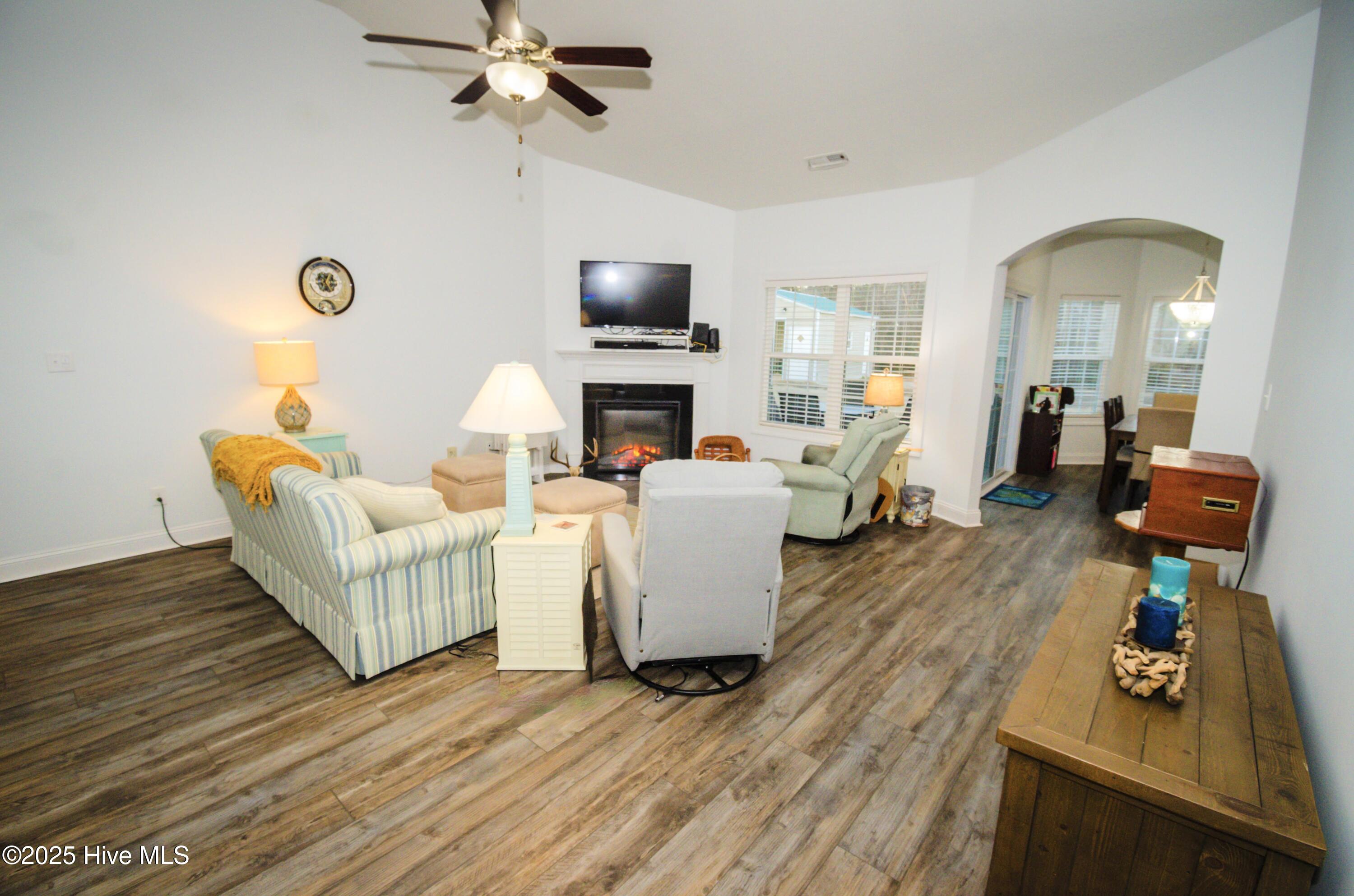 114 Village Creek Drive