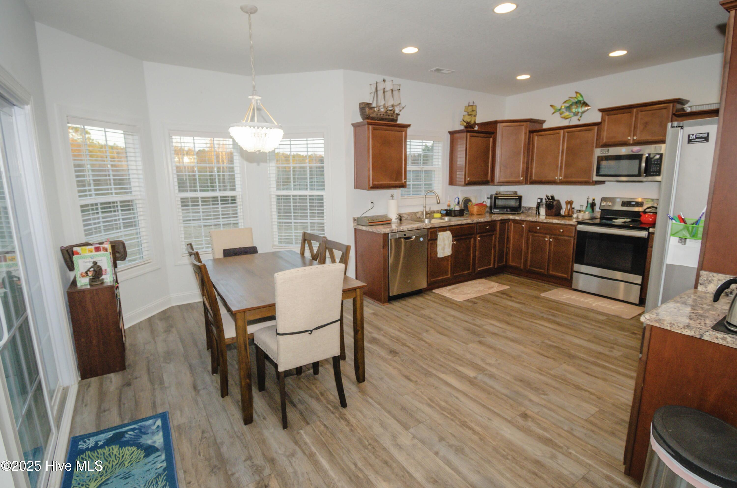 114 Village Creek Drive