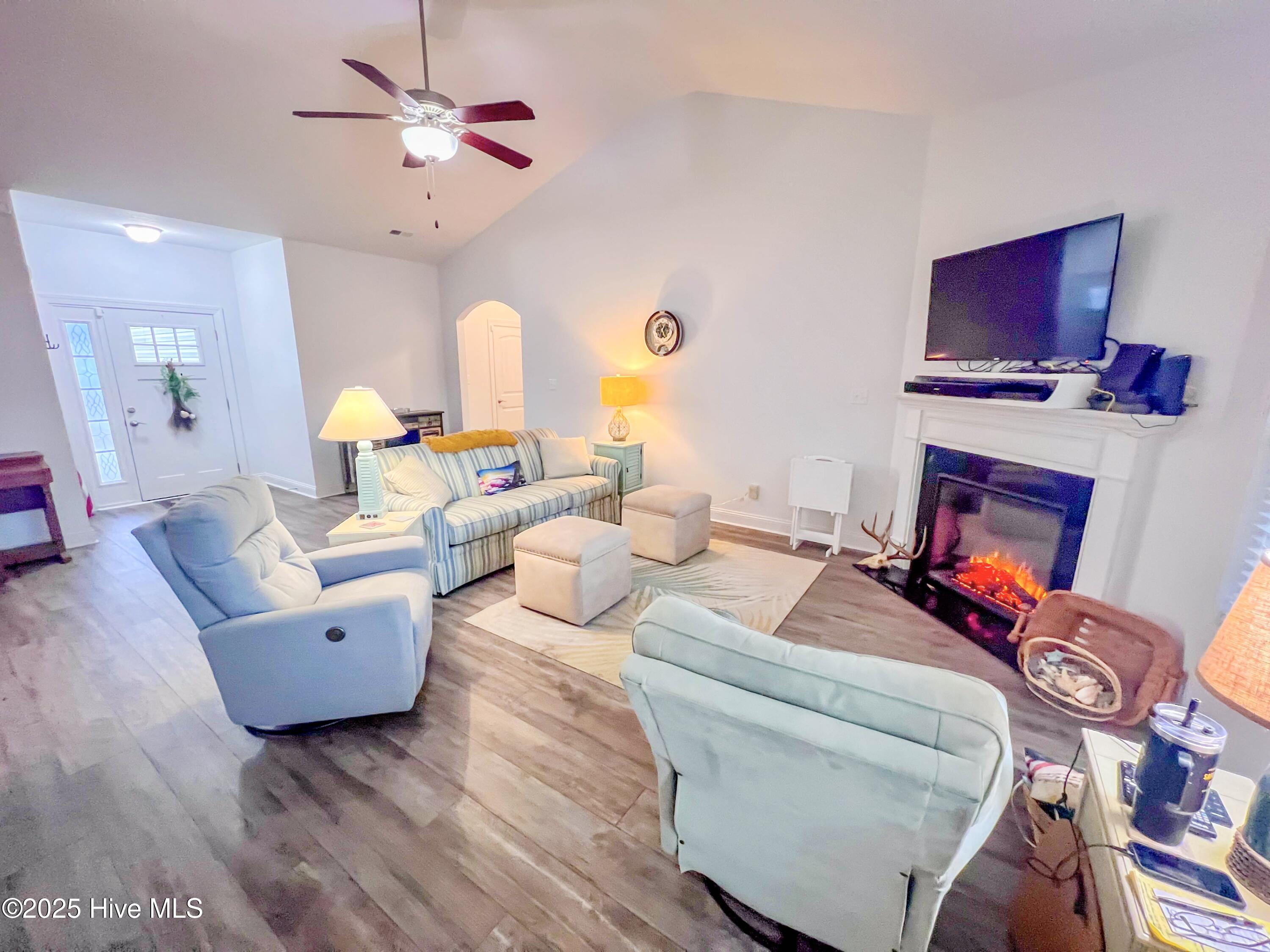 114 Village Creek Drive