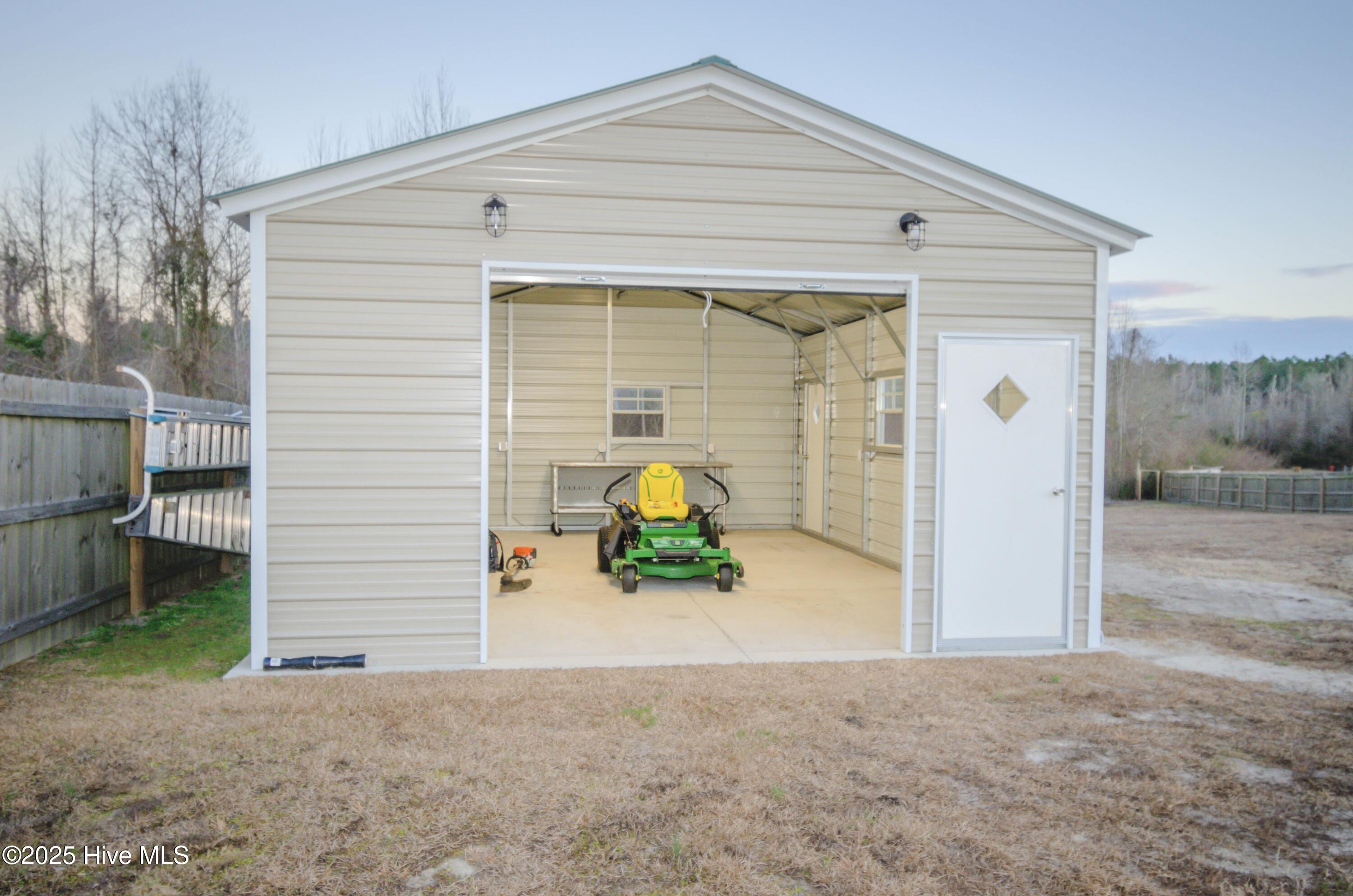 114 Village Creek Drive