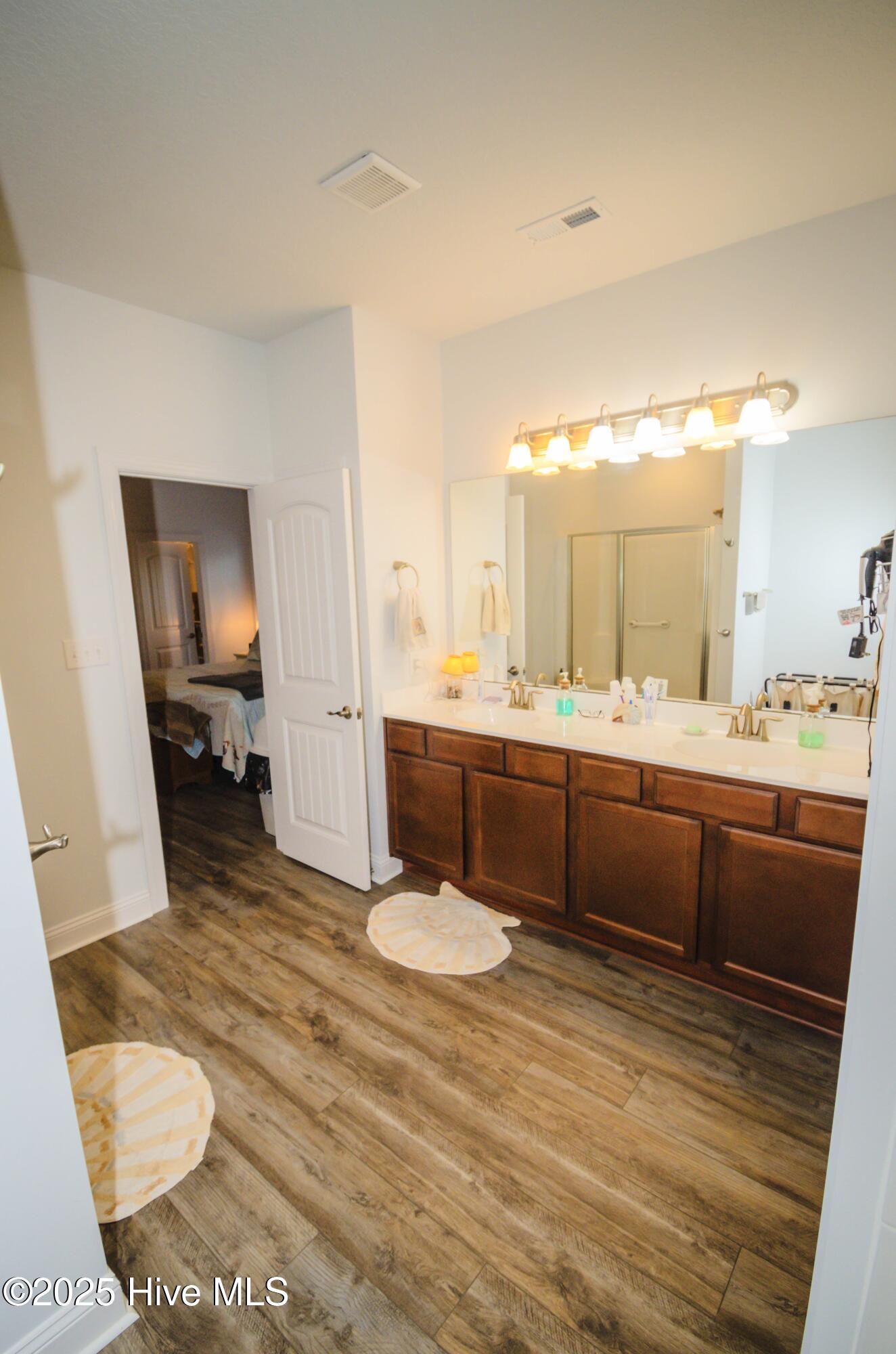 114 Village Creek Drive