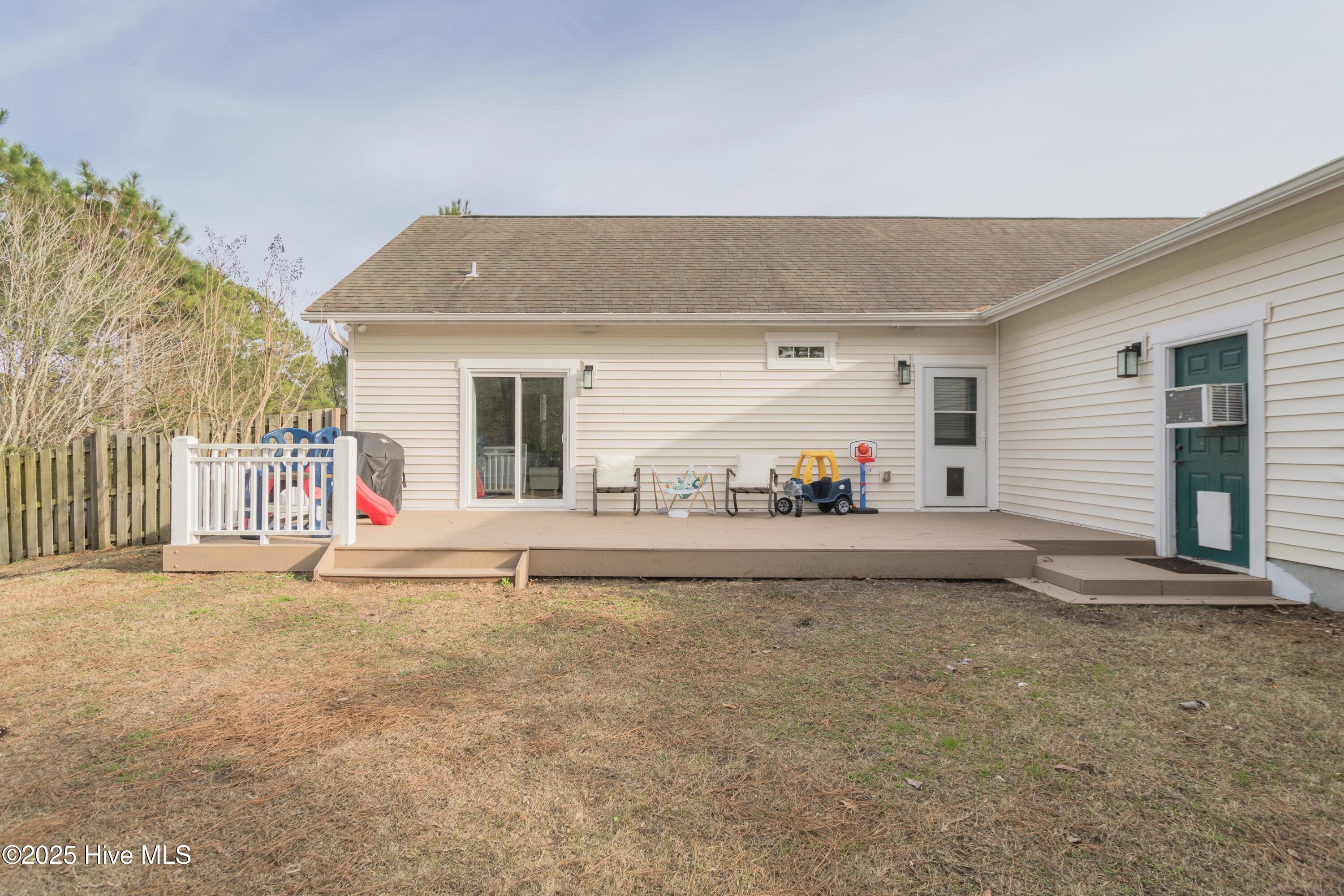 1216 Daisy Court