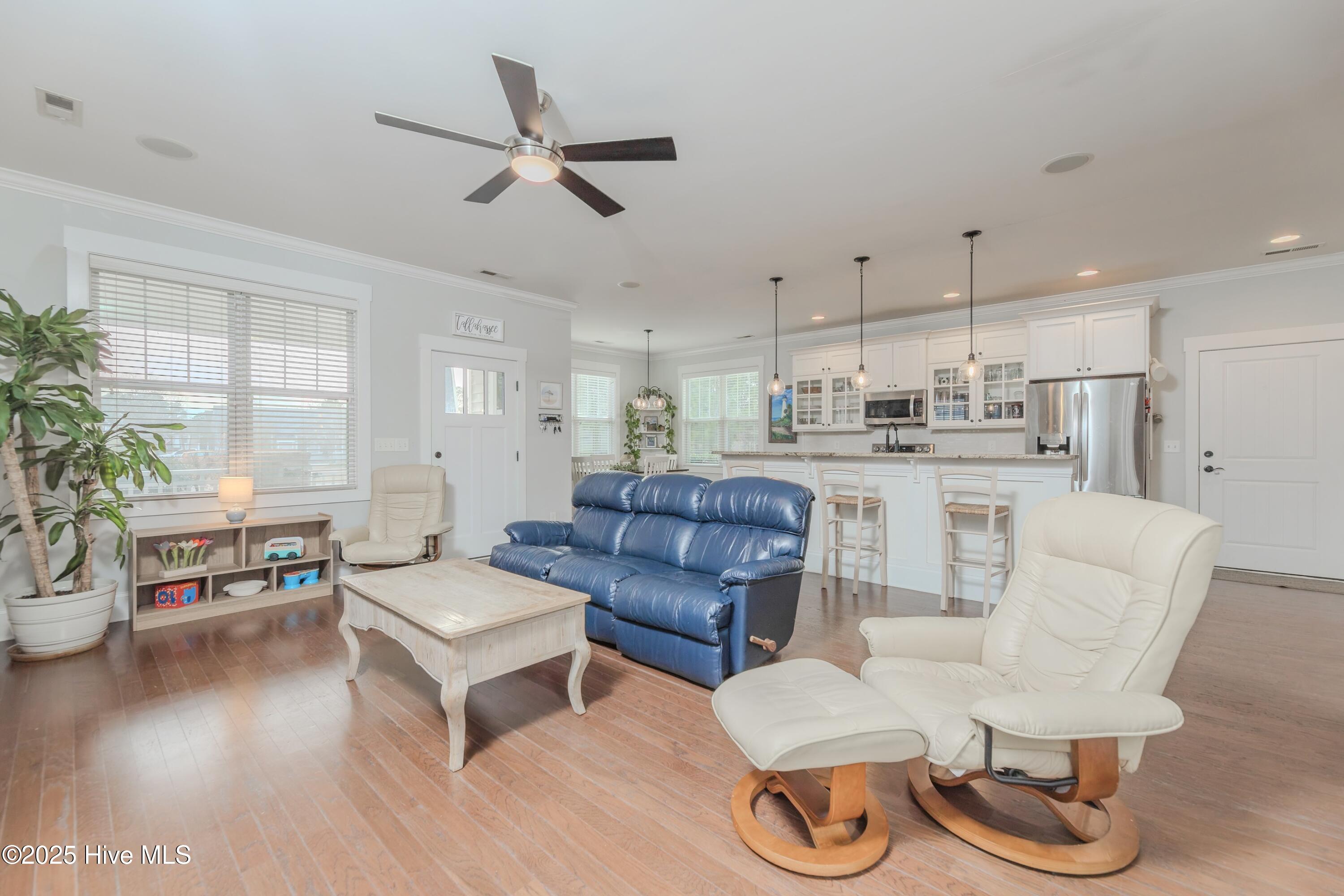 1216 Daisy Court