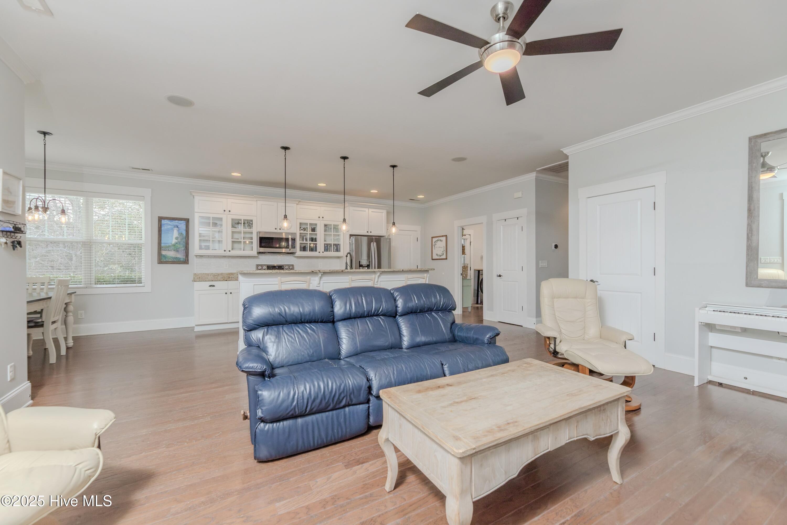 1216 Daisy Court