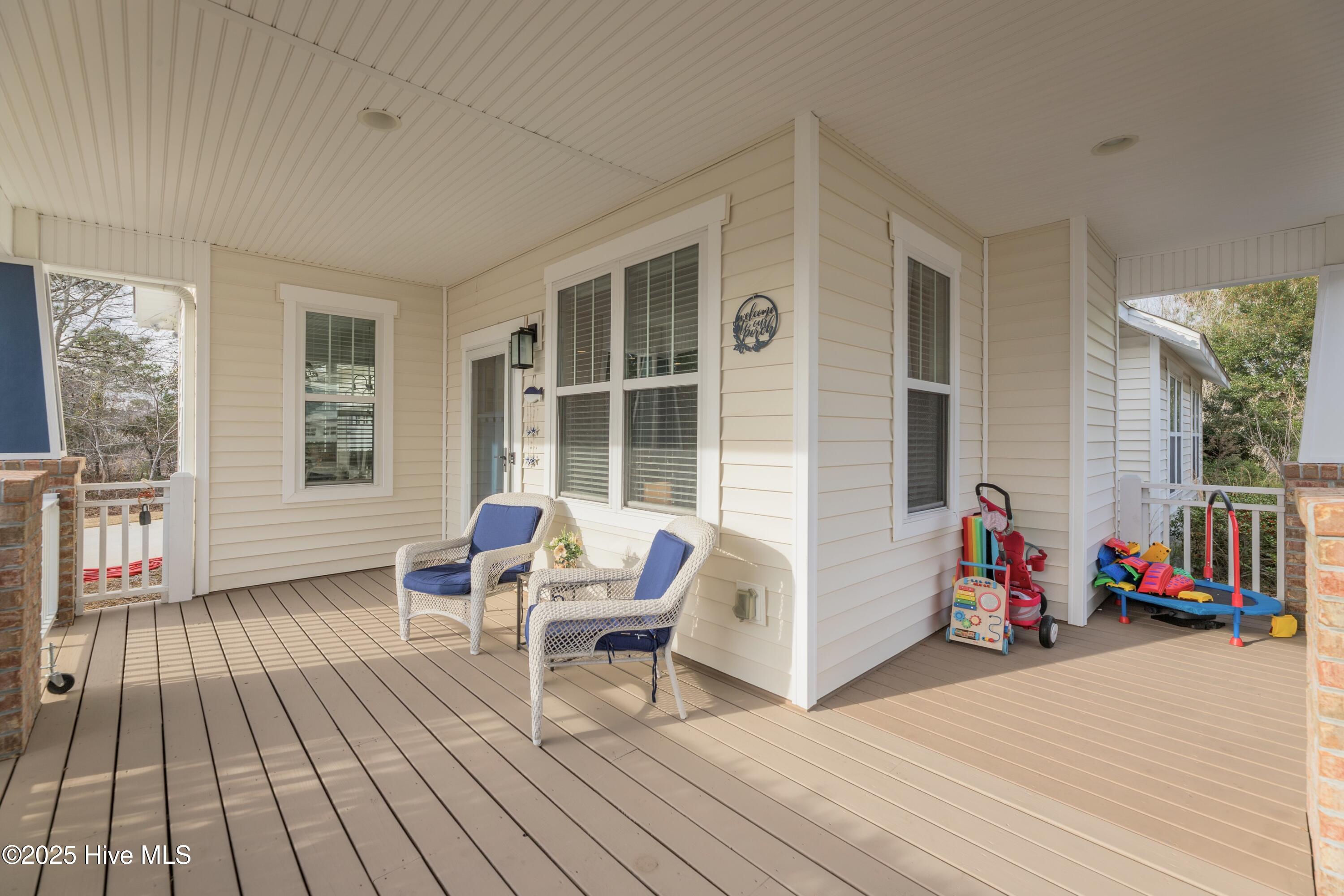 1216 Daisy Court
