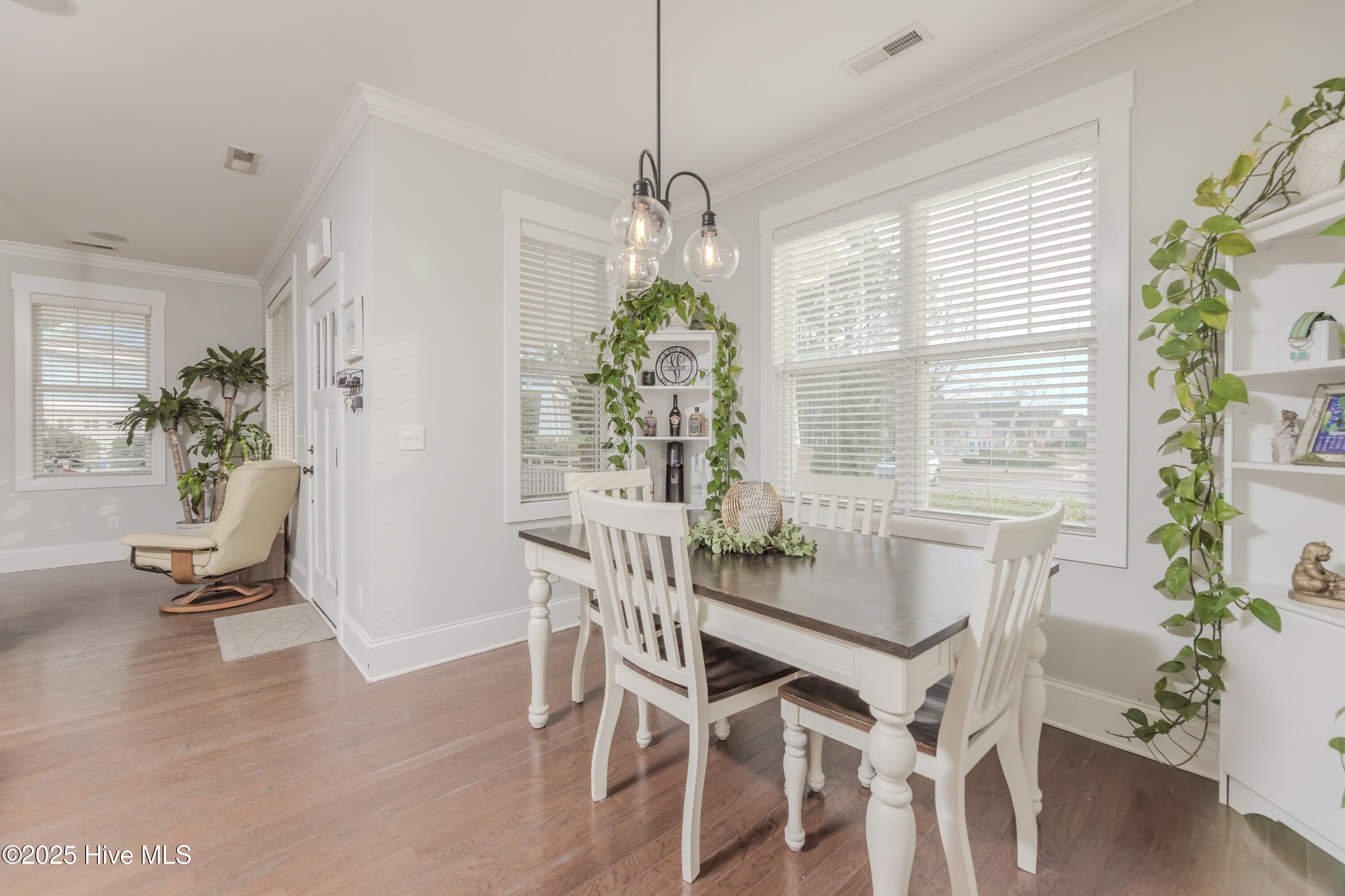 1216 Daisy Court