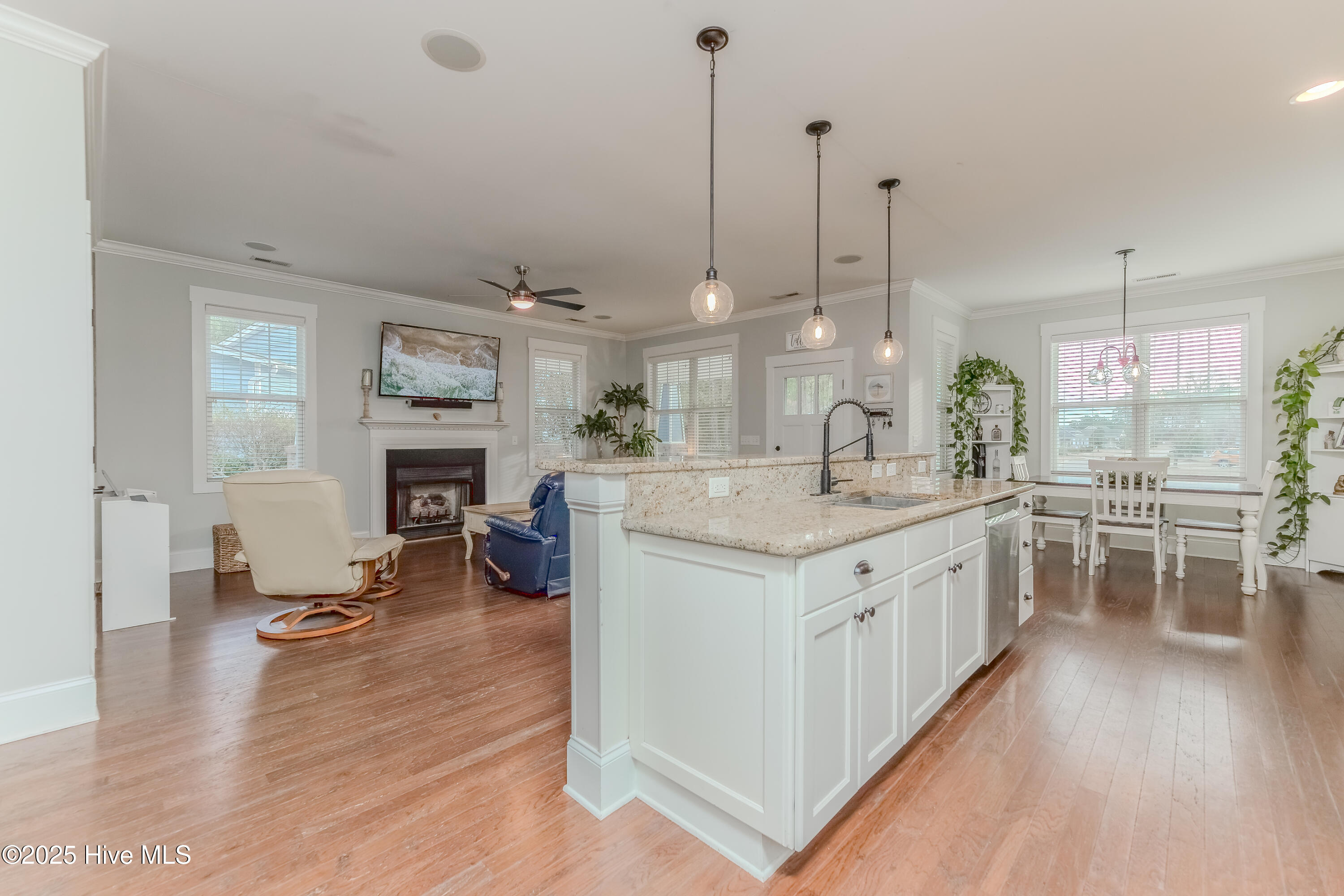 1216 Daisy Court