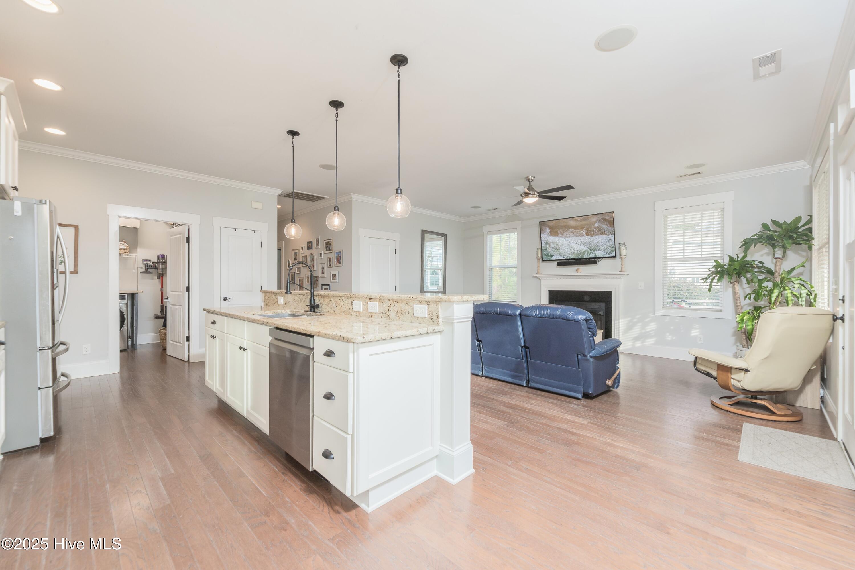1216 Daisy Court