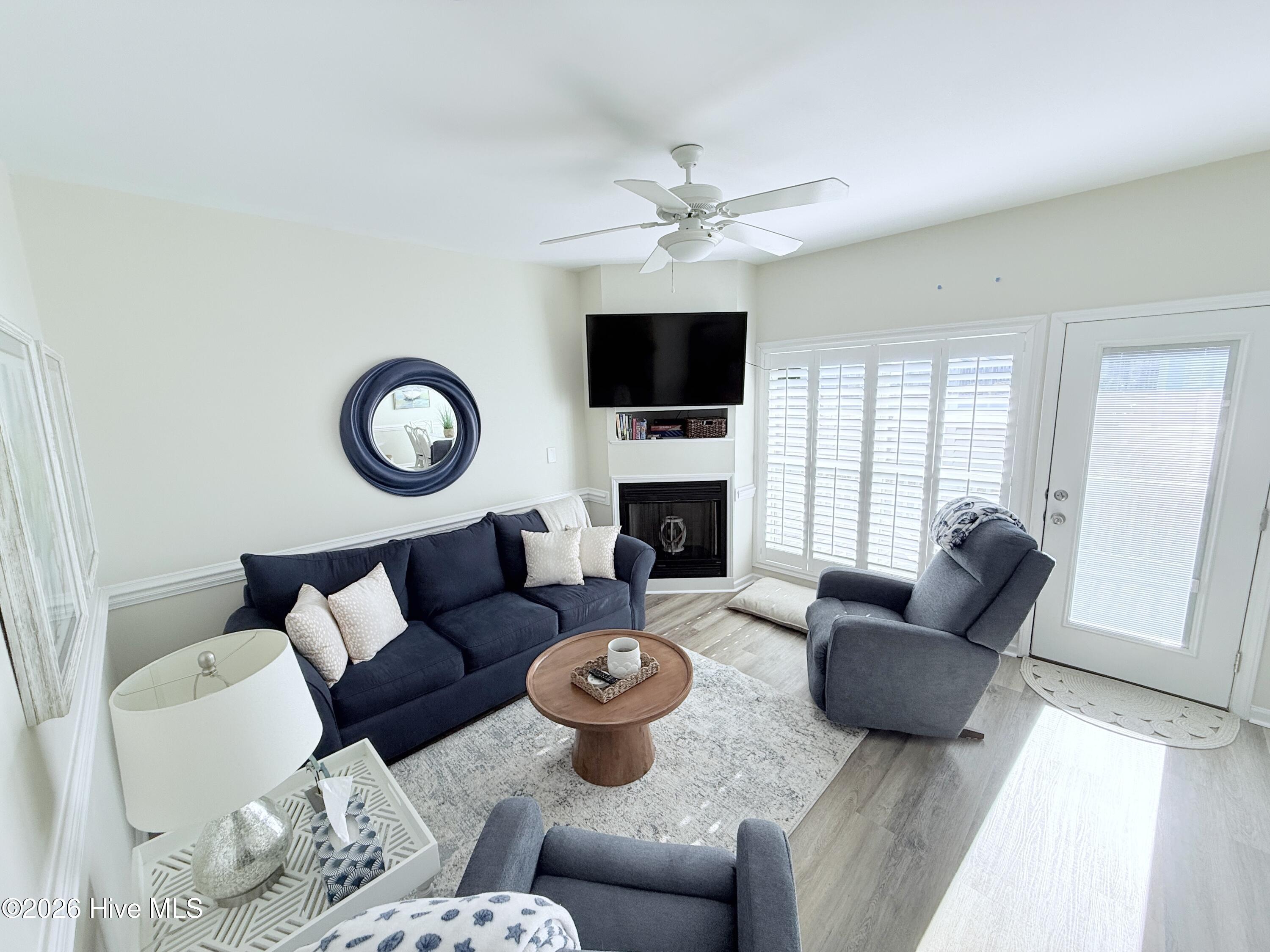 105 Beachwood Drive 1c