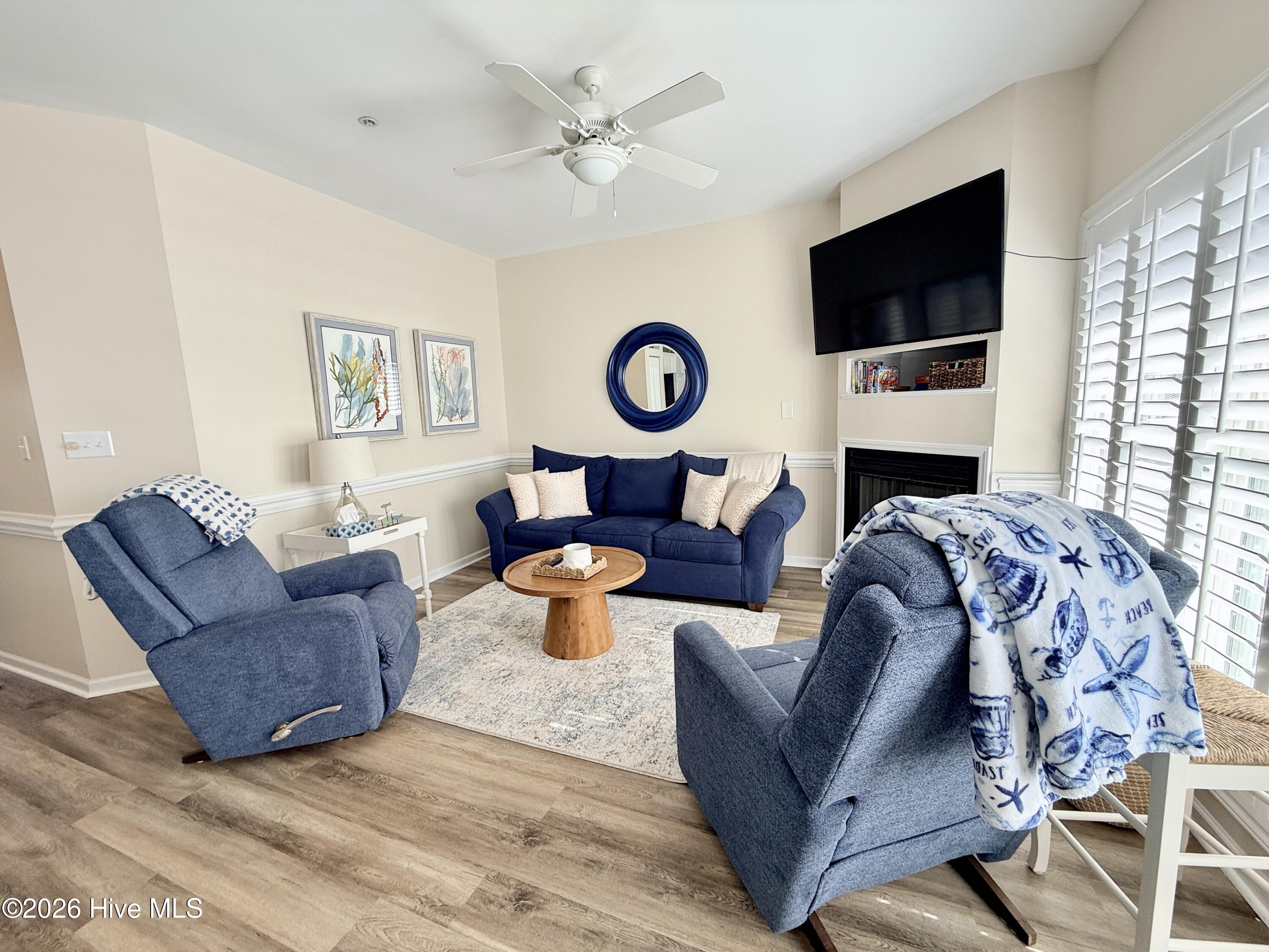 105 Beachwood Drive 1c