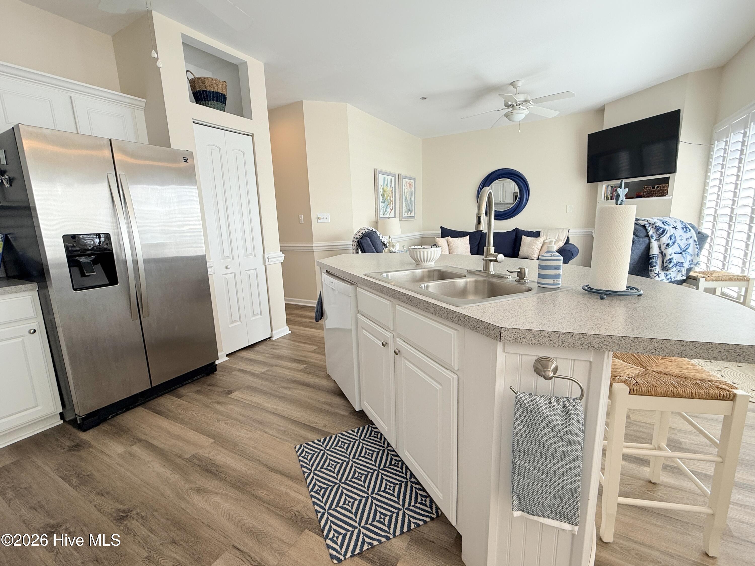 105 Beachwood Drive 1c