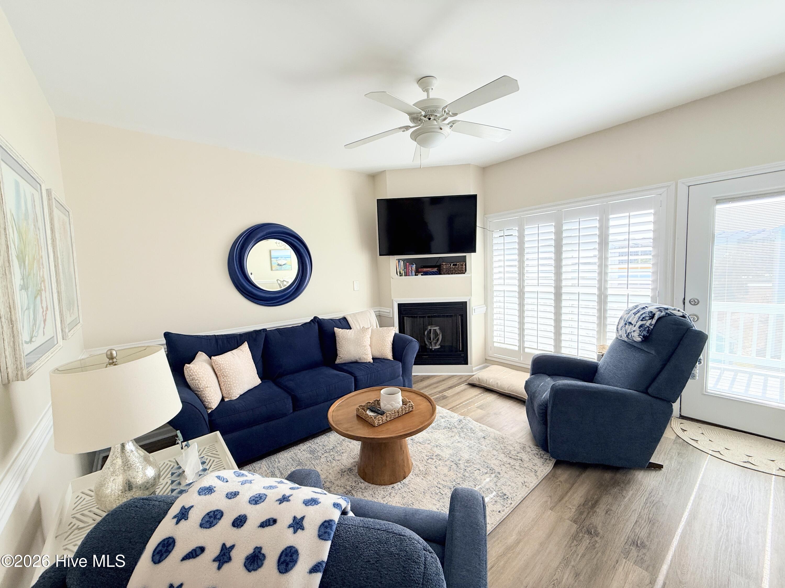 105 Beachwood Drive 1c