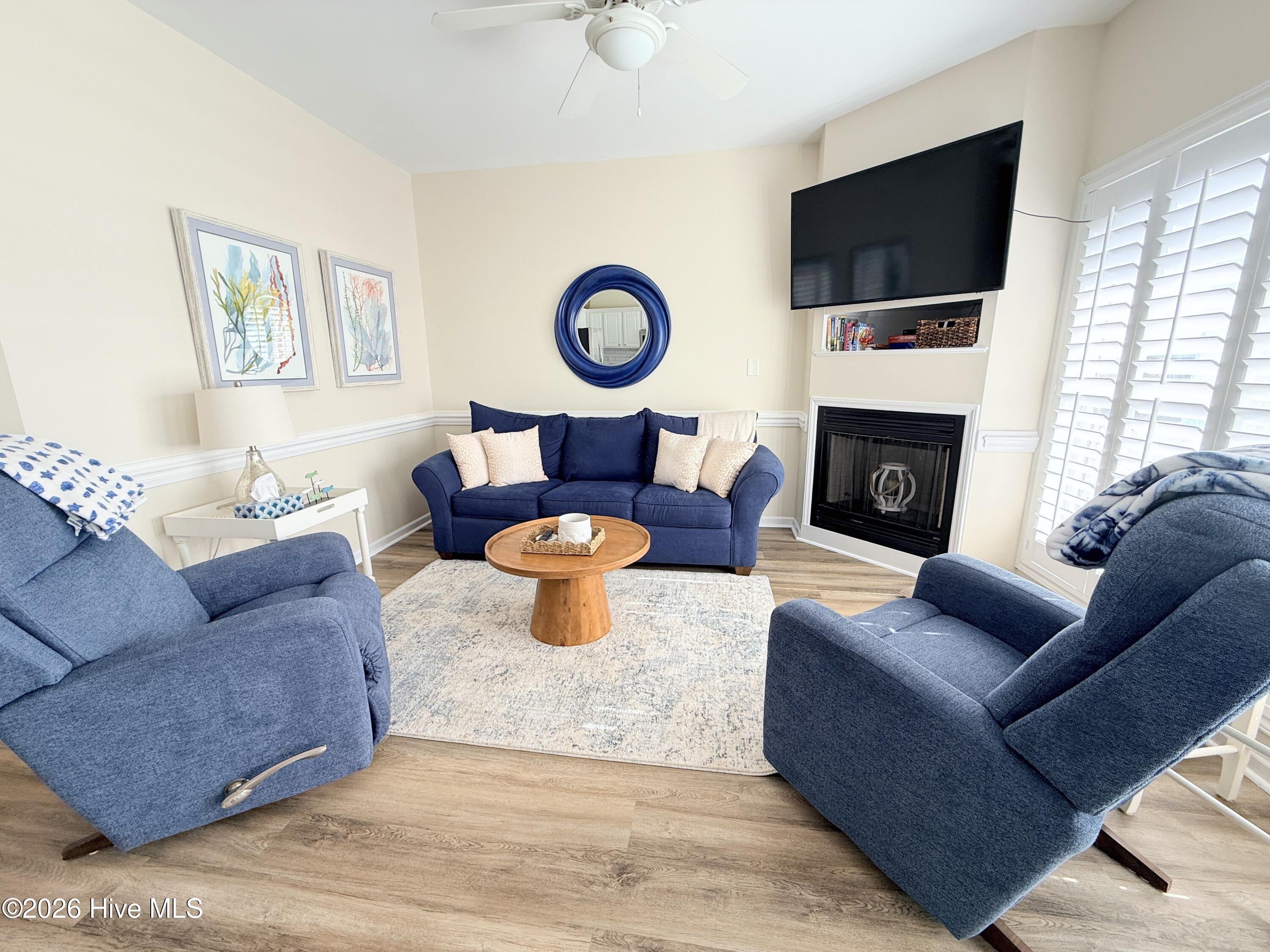 105 Beachwood Drive 1c