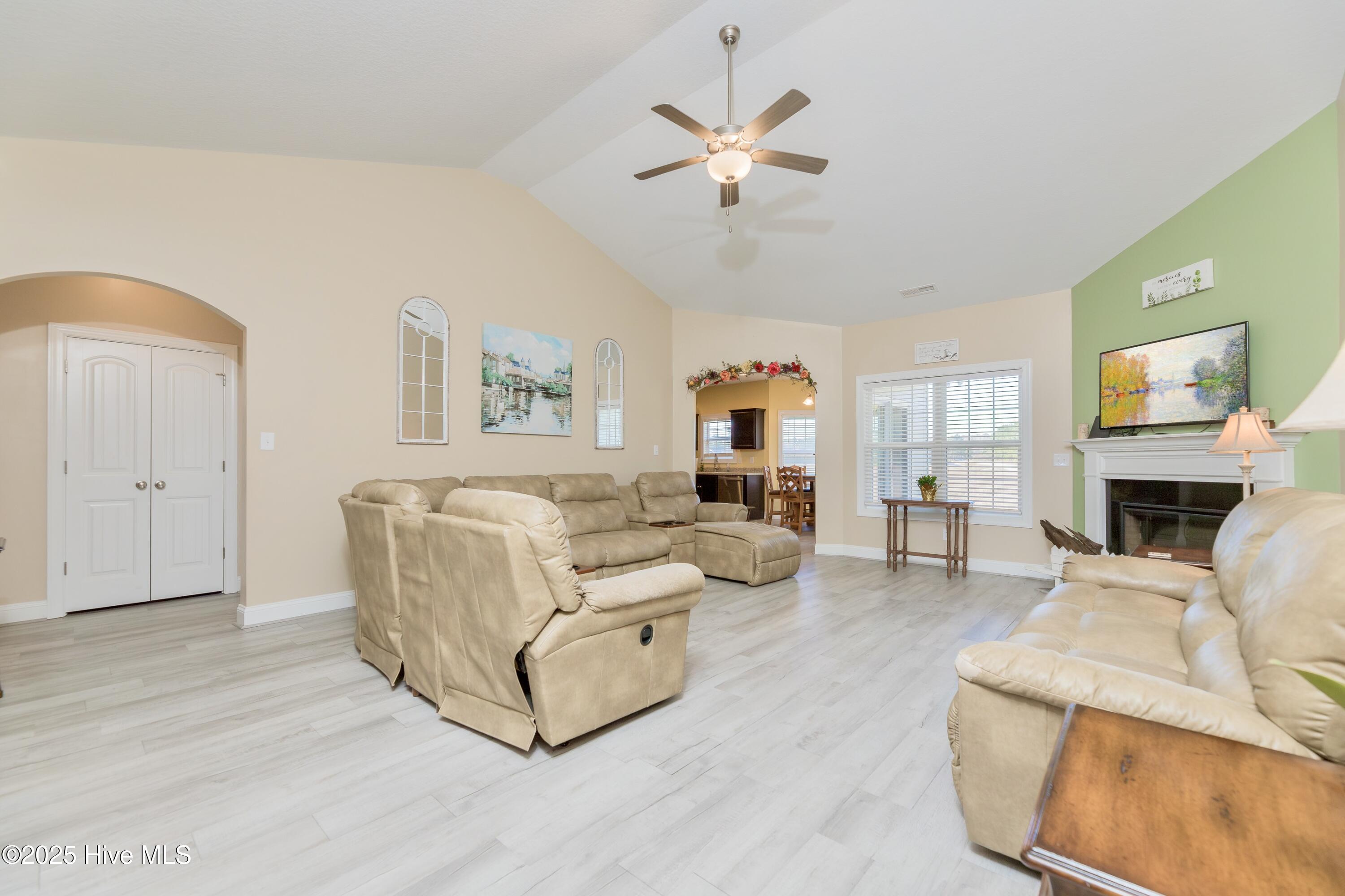 127 Village Creek Drive