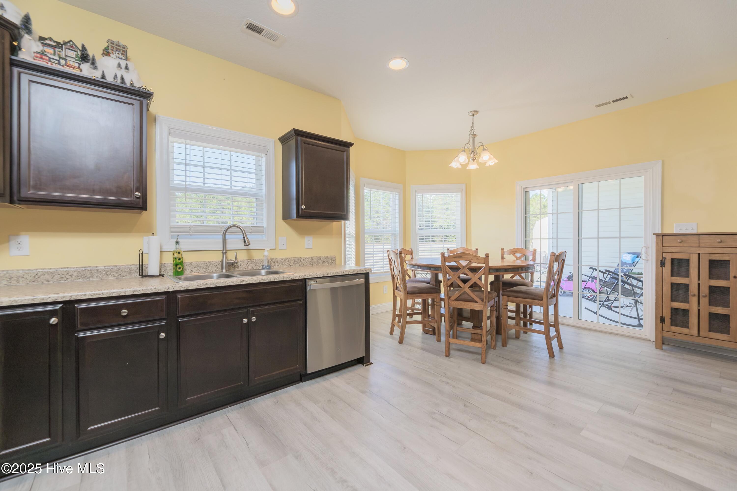 127 Village Creek Drive