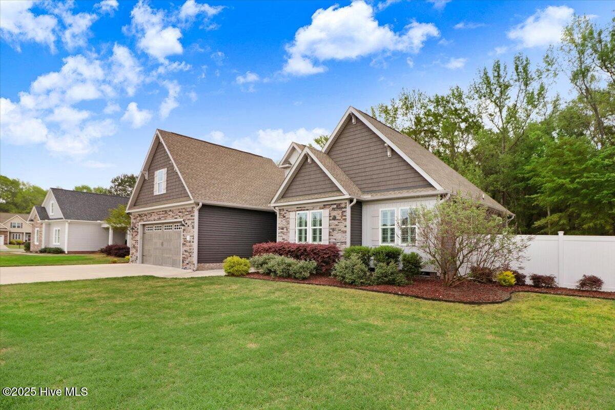 102 Apple Tree Lane