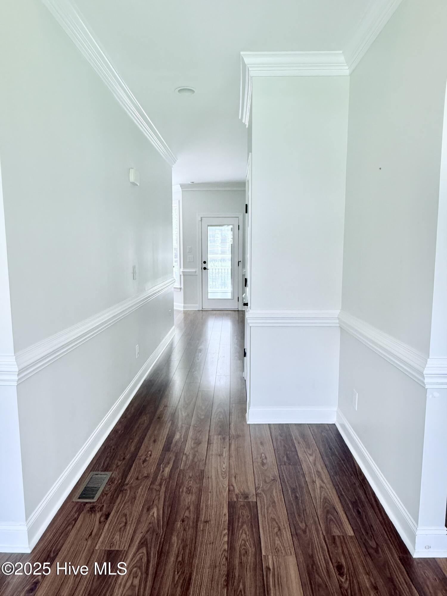 2203 Franklin Drive