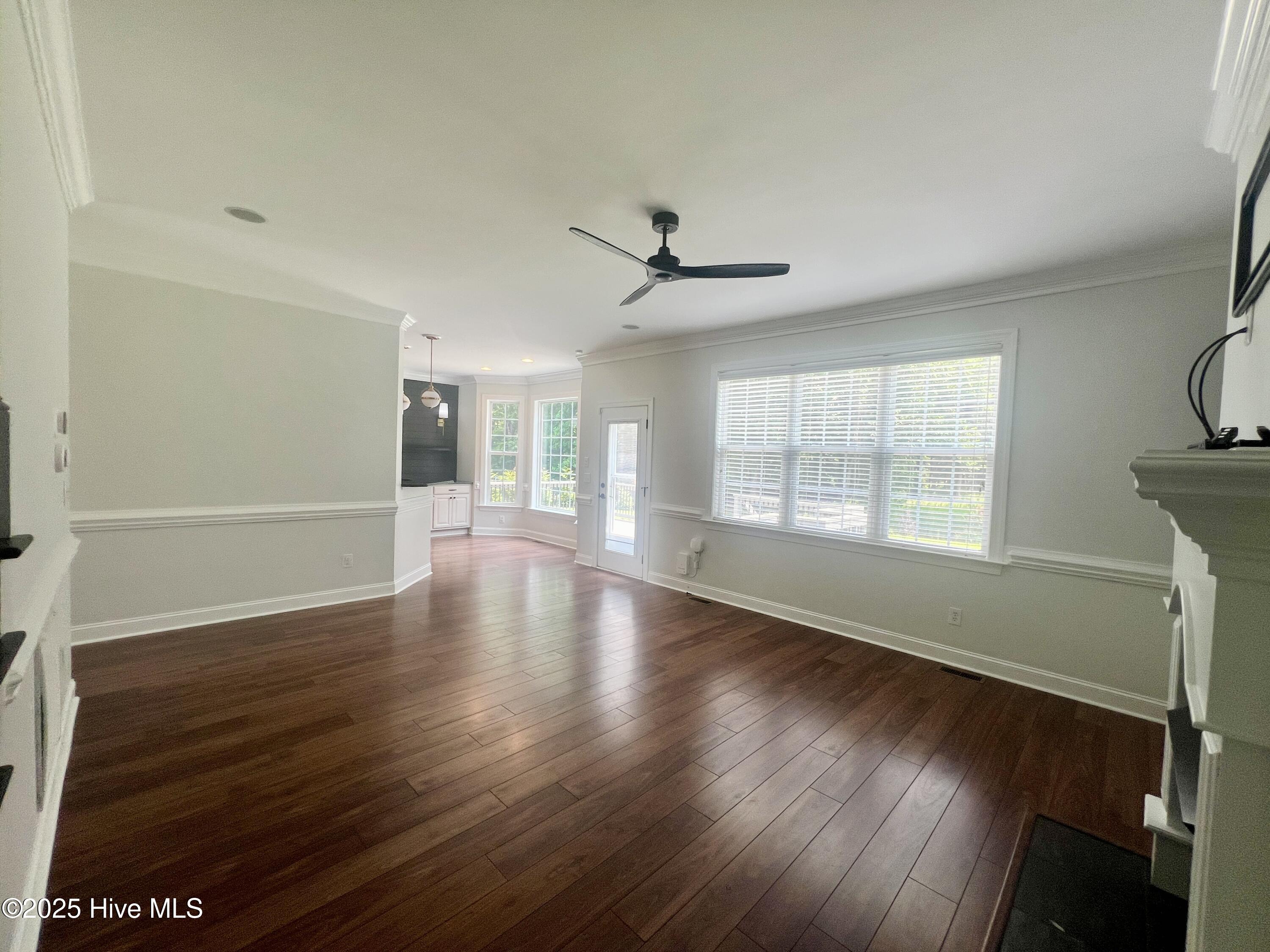 2203 Franklin Drive