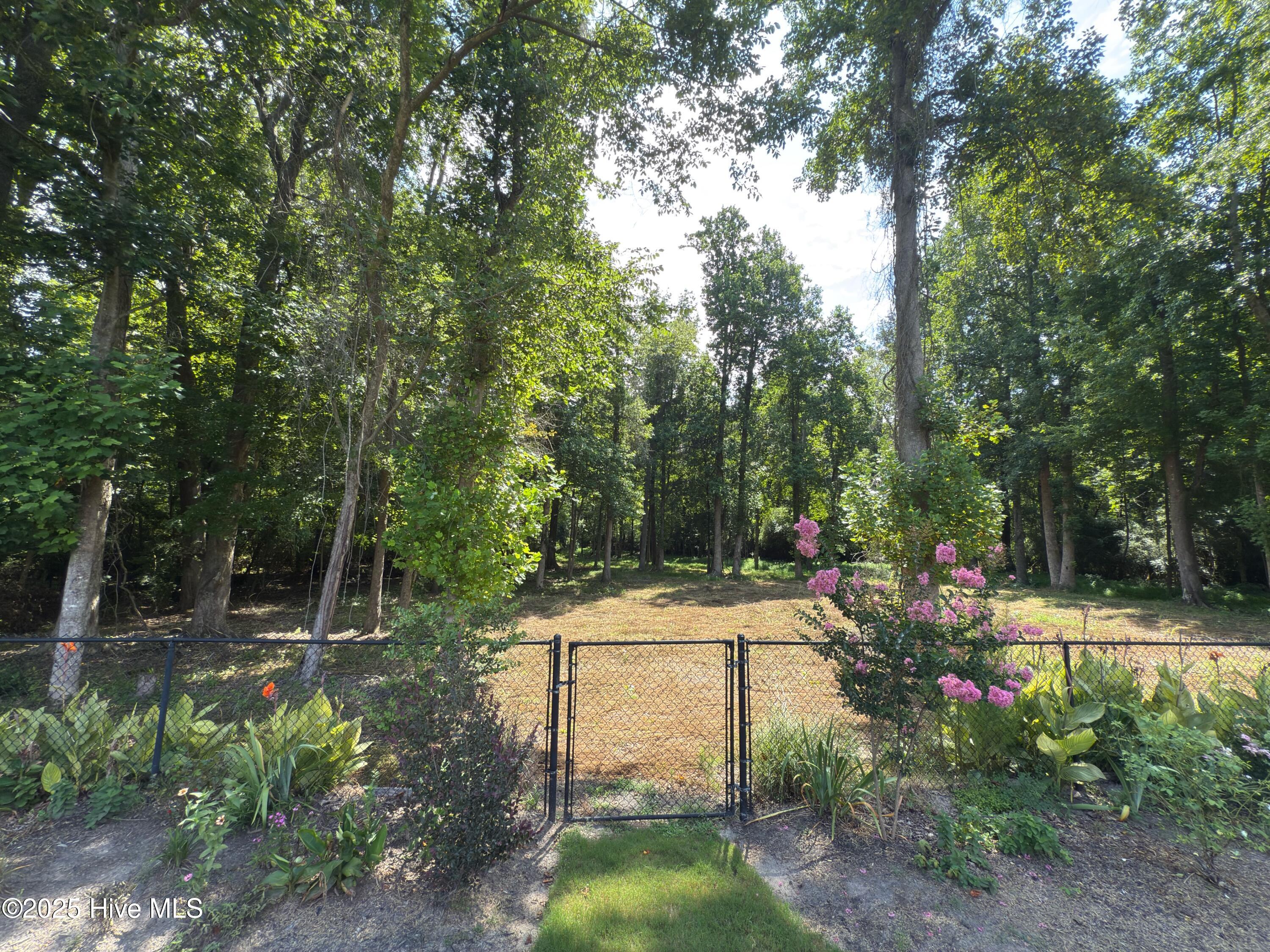 2203 Franklin Drive