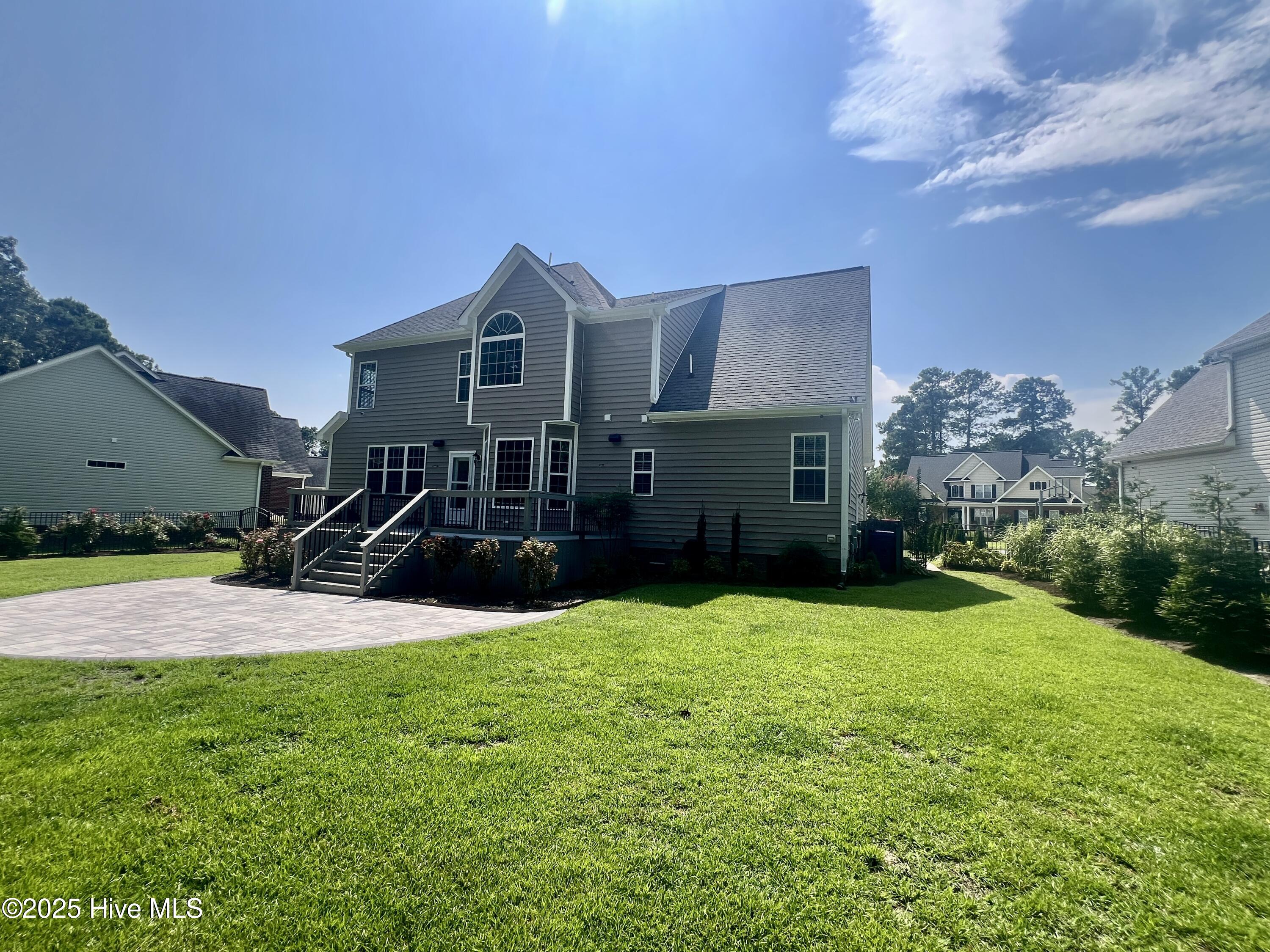 2203 Franklin Drive