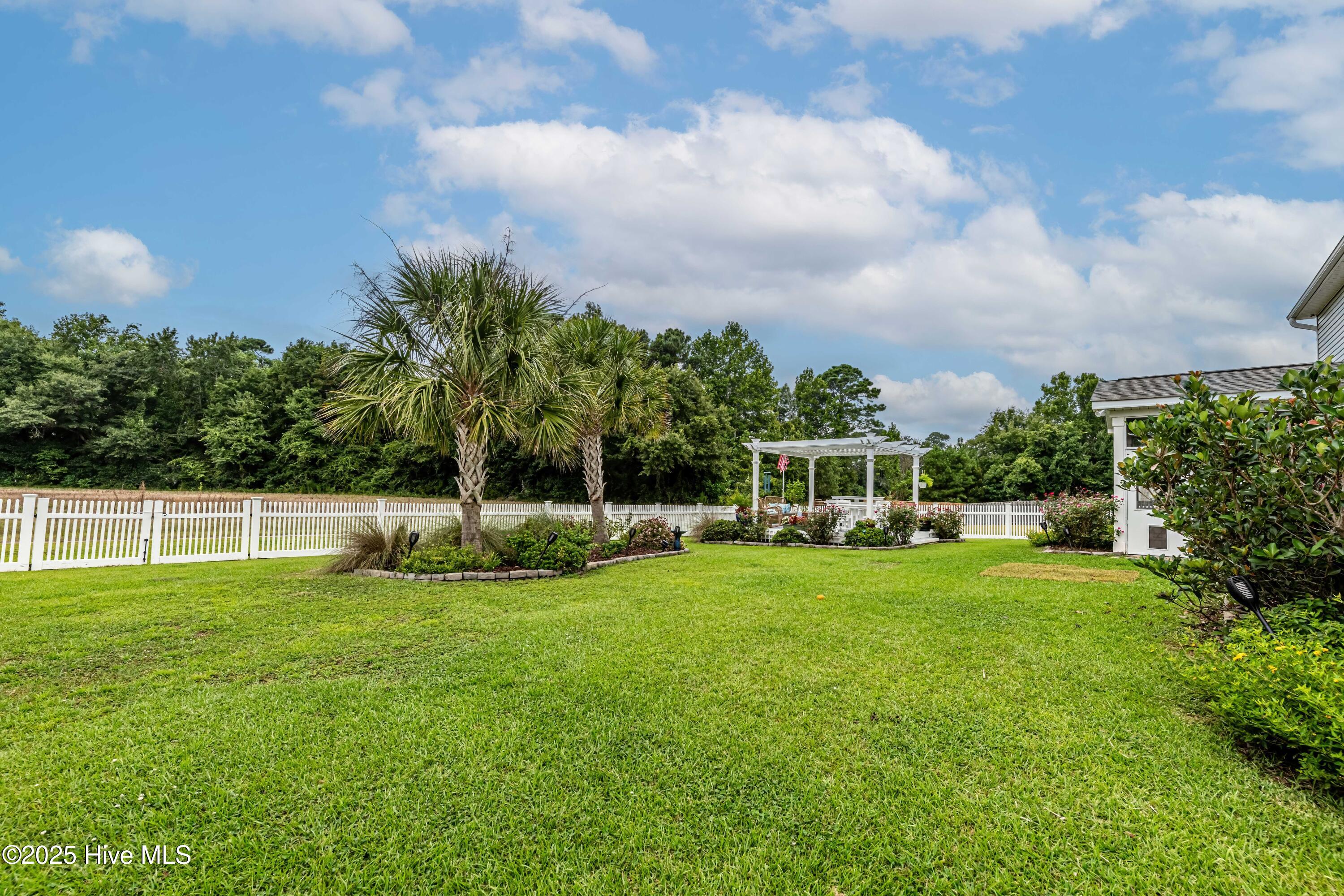 311 Catamaran Road