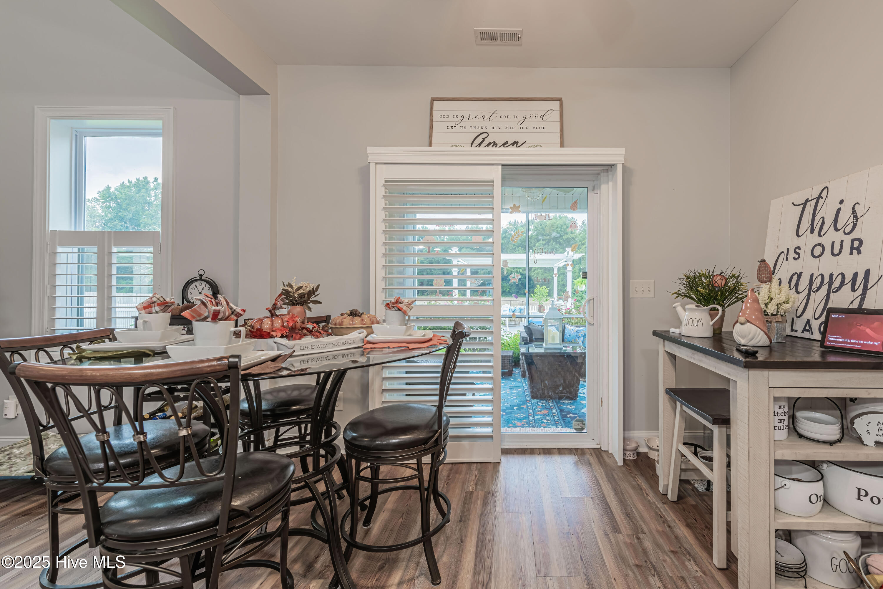 311 Catamaran Road