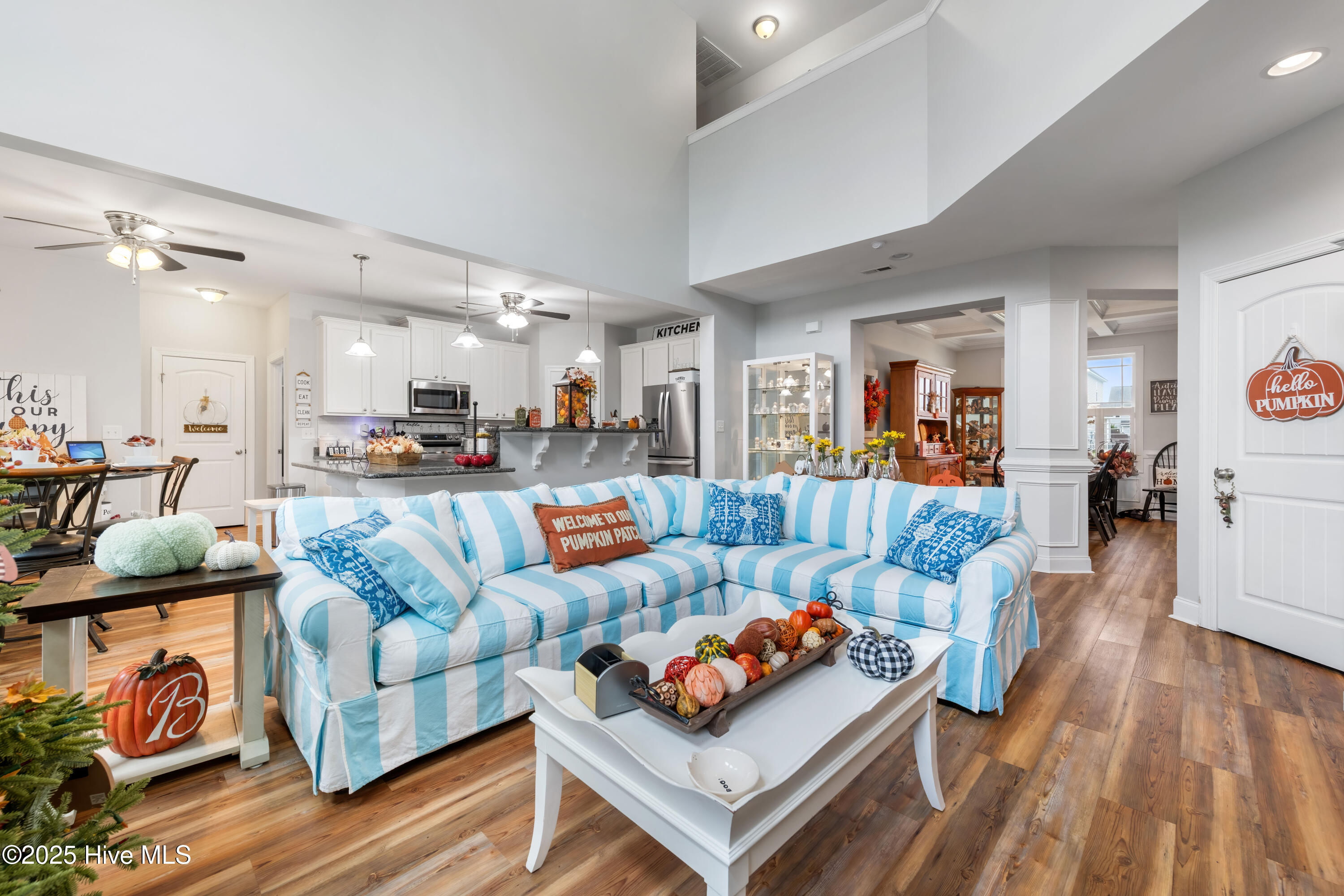 311 Catamaran Road