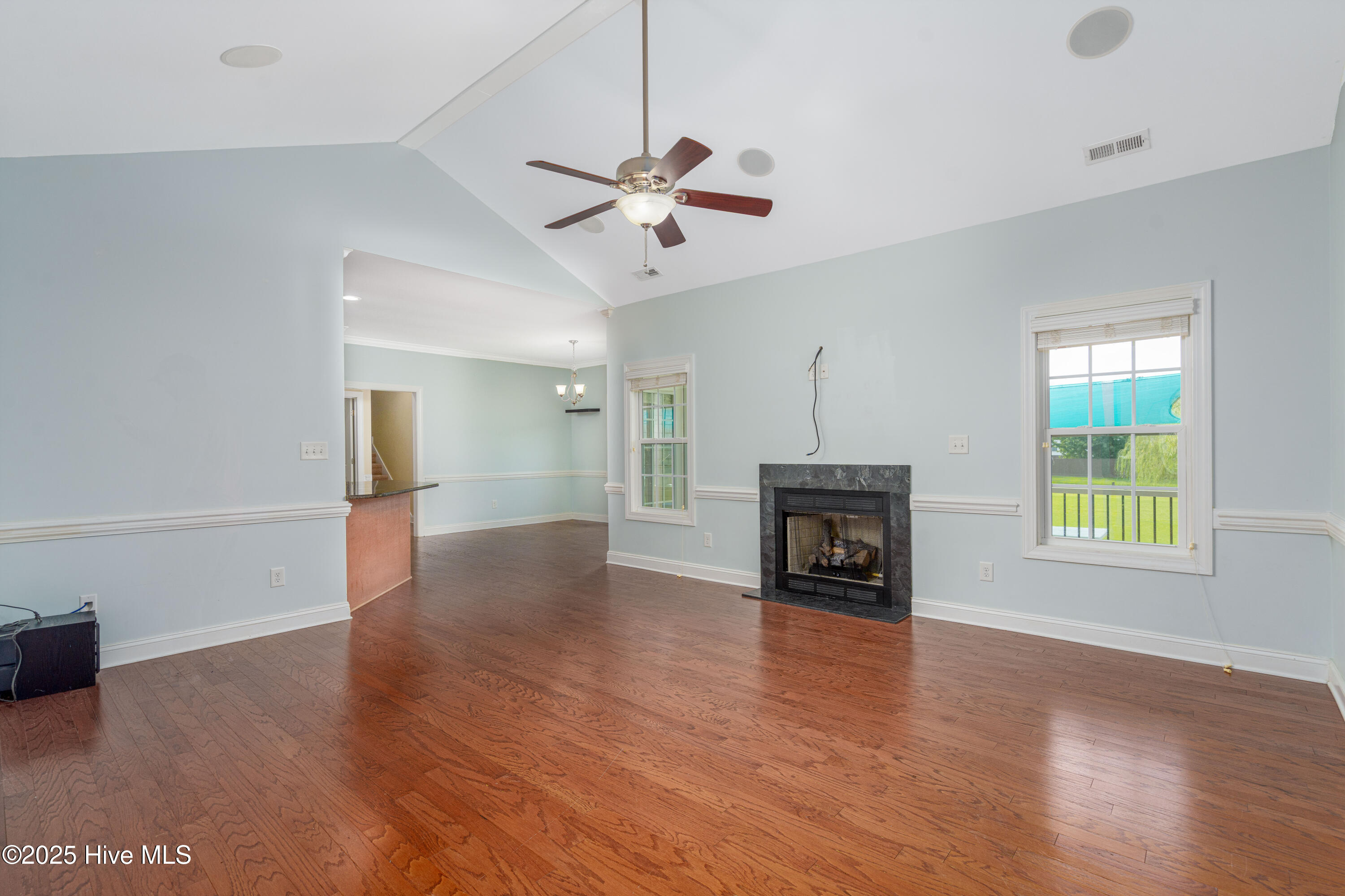 303 Angelfish Court
