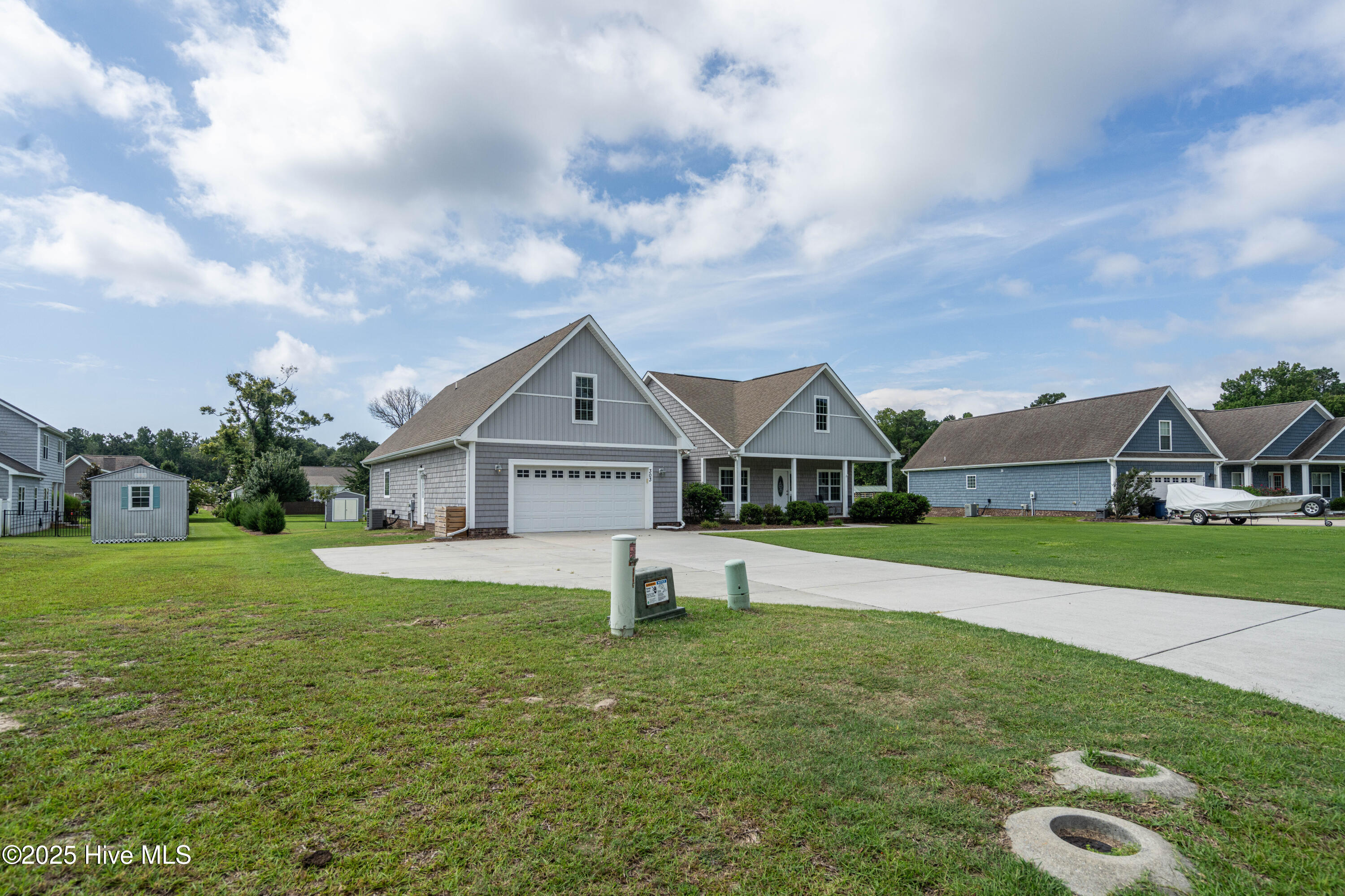 303 Angelfish Court