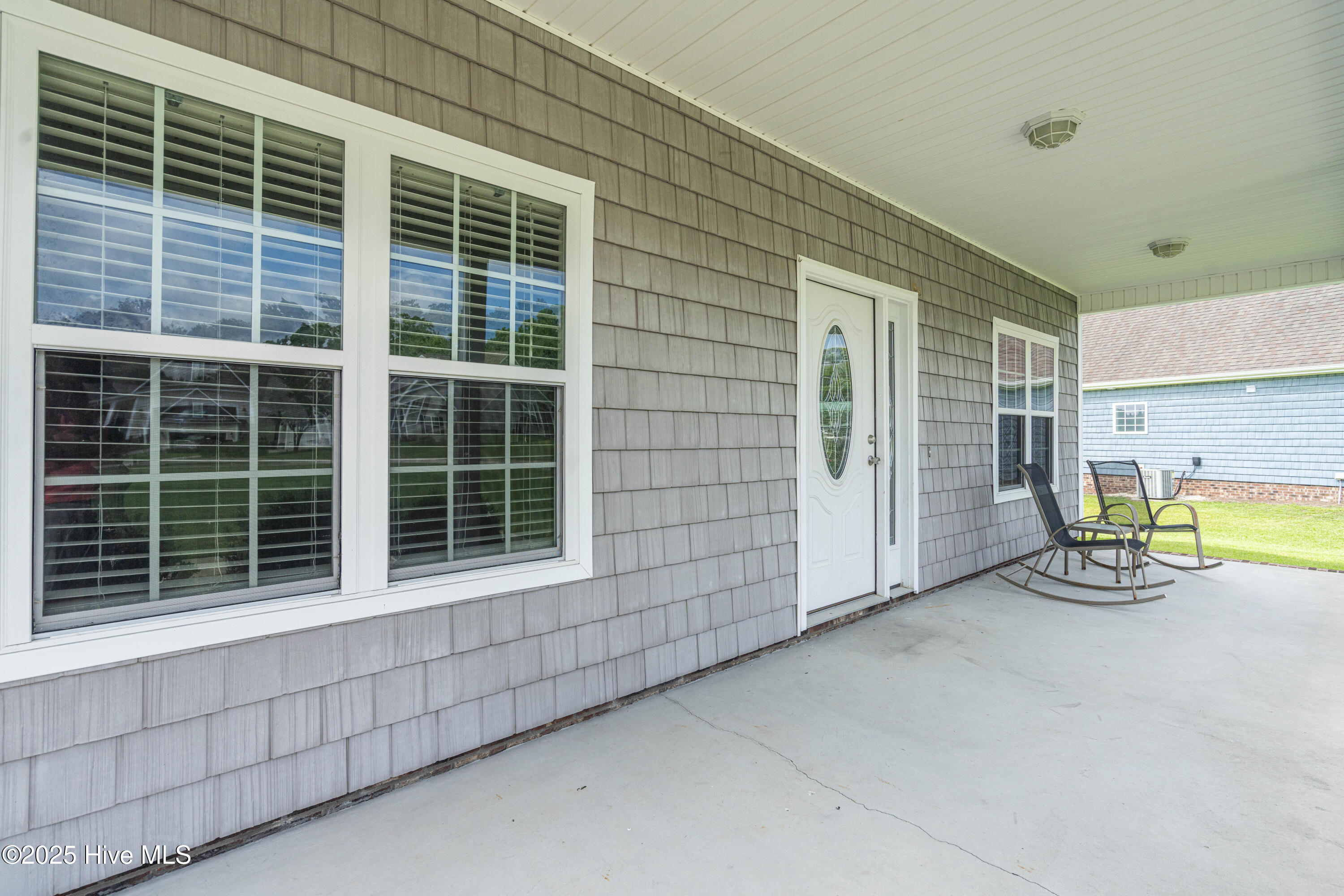 303 Angelfish Court