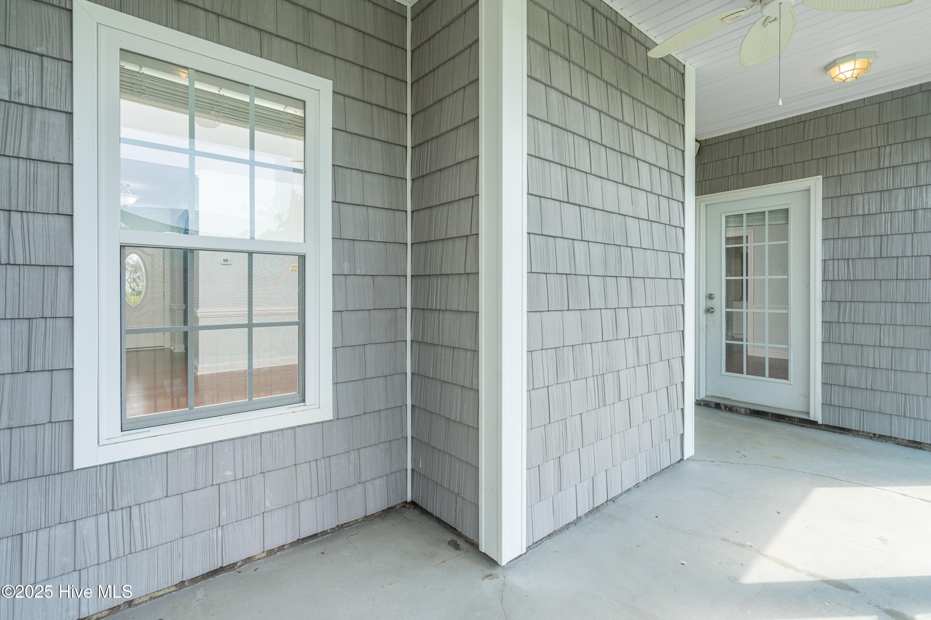 303 Angelfish Court