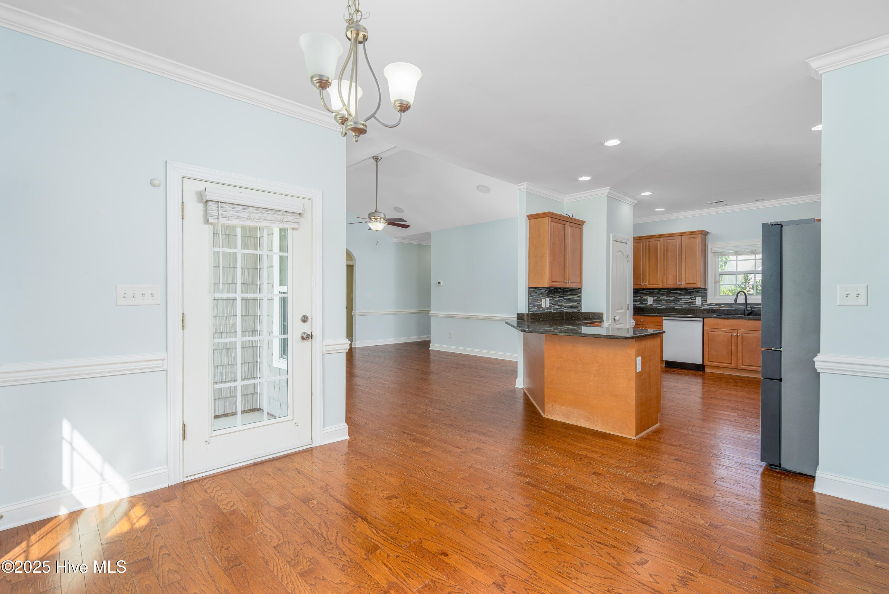 303 Angelfish Court