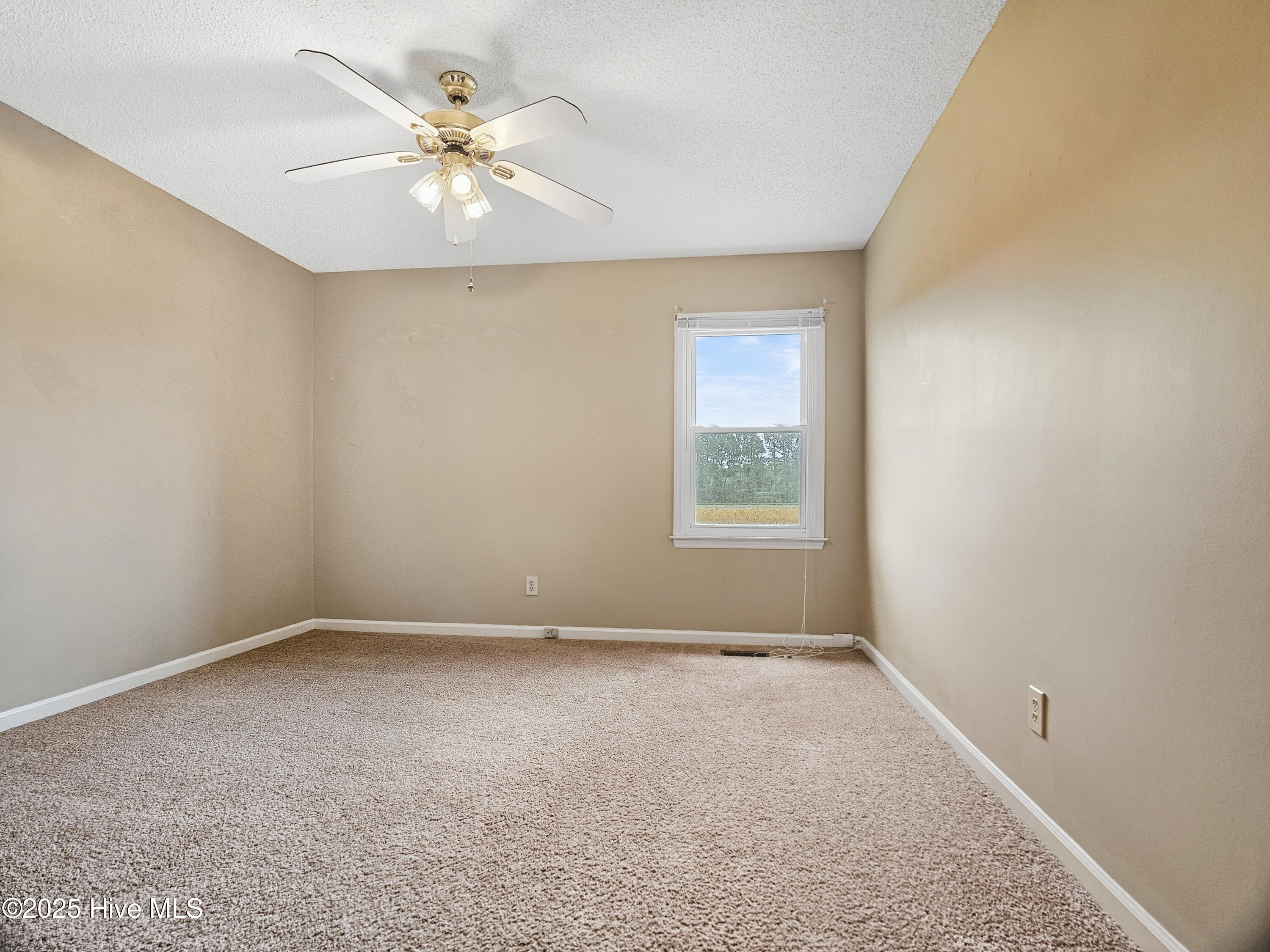 216 Ryan Way