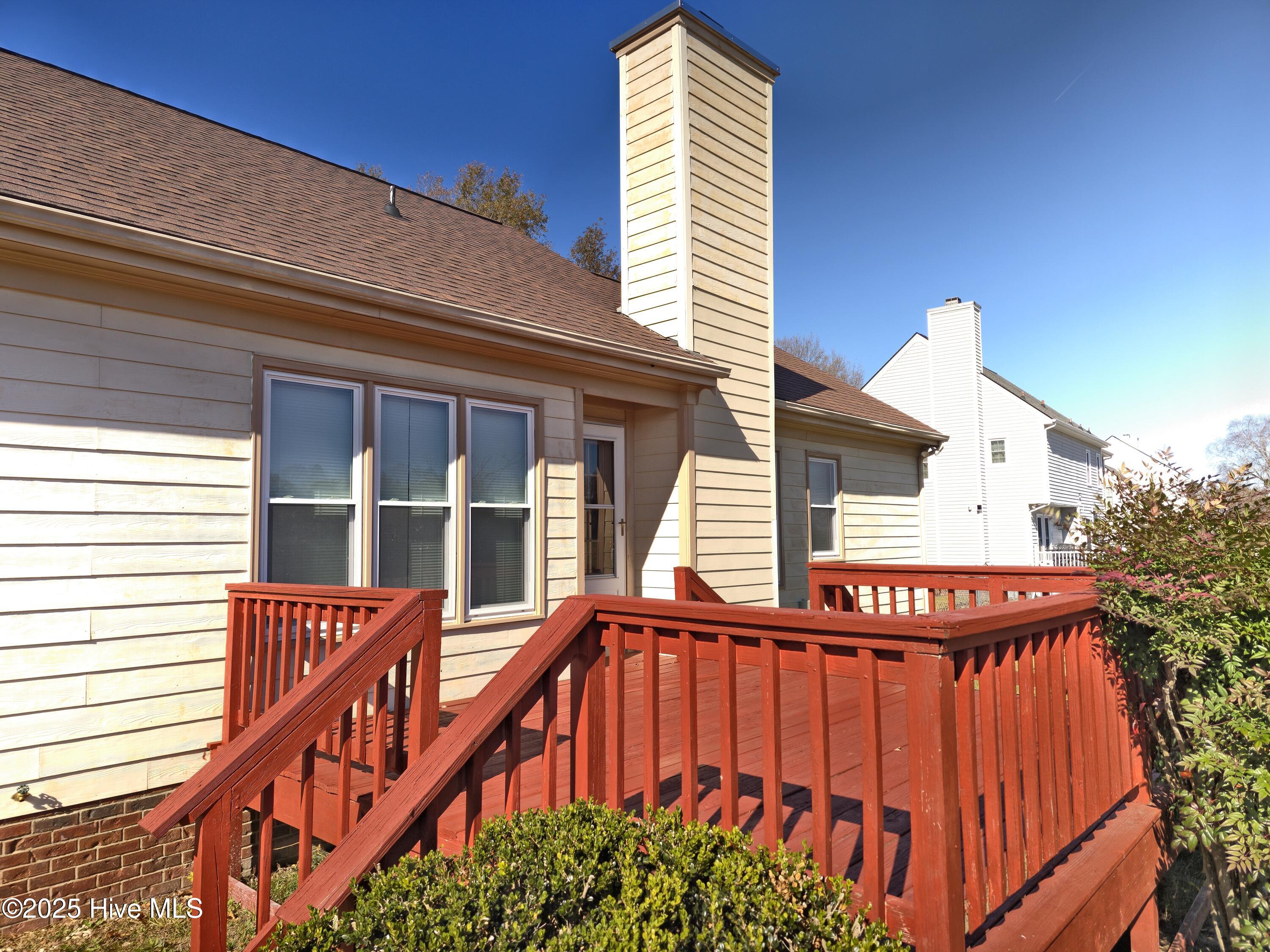 216 Ryan Way